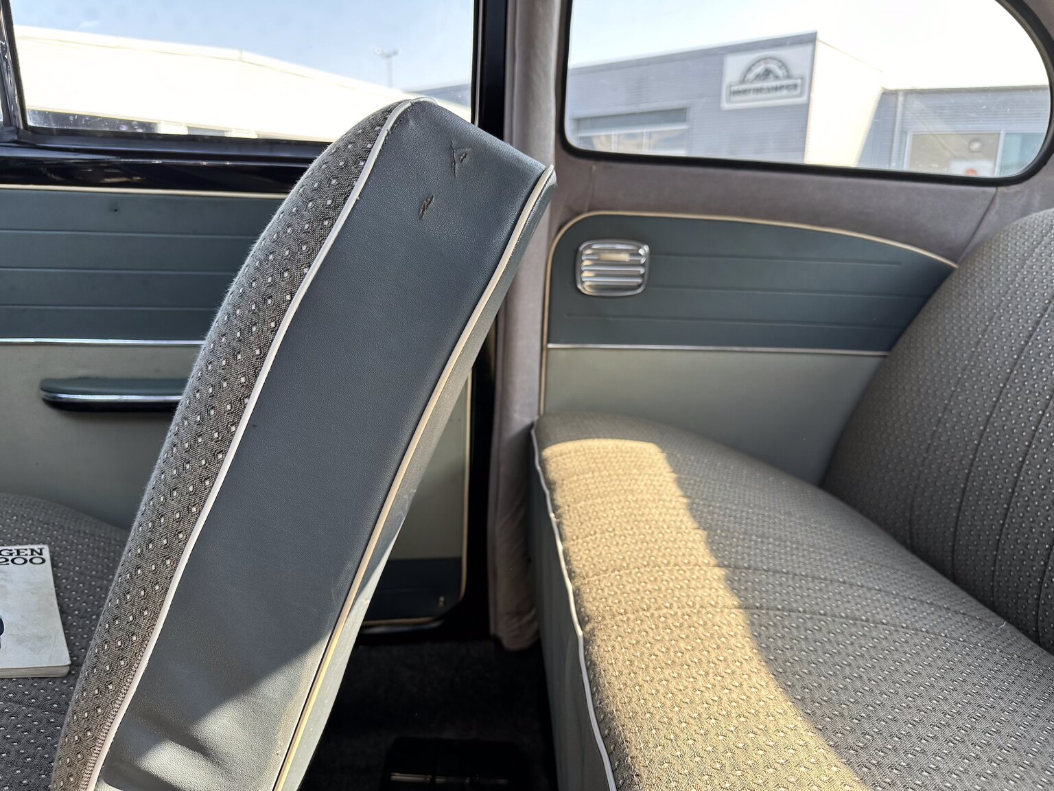 Innenraumfoto von 1958 Volkswagen 1200 Beetle