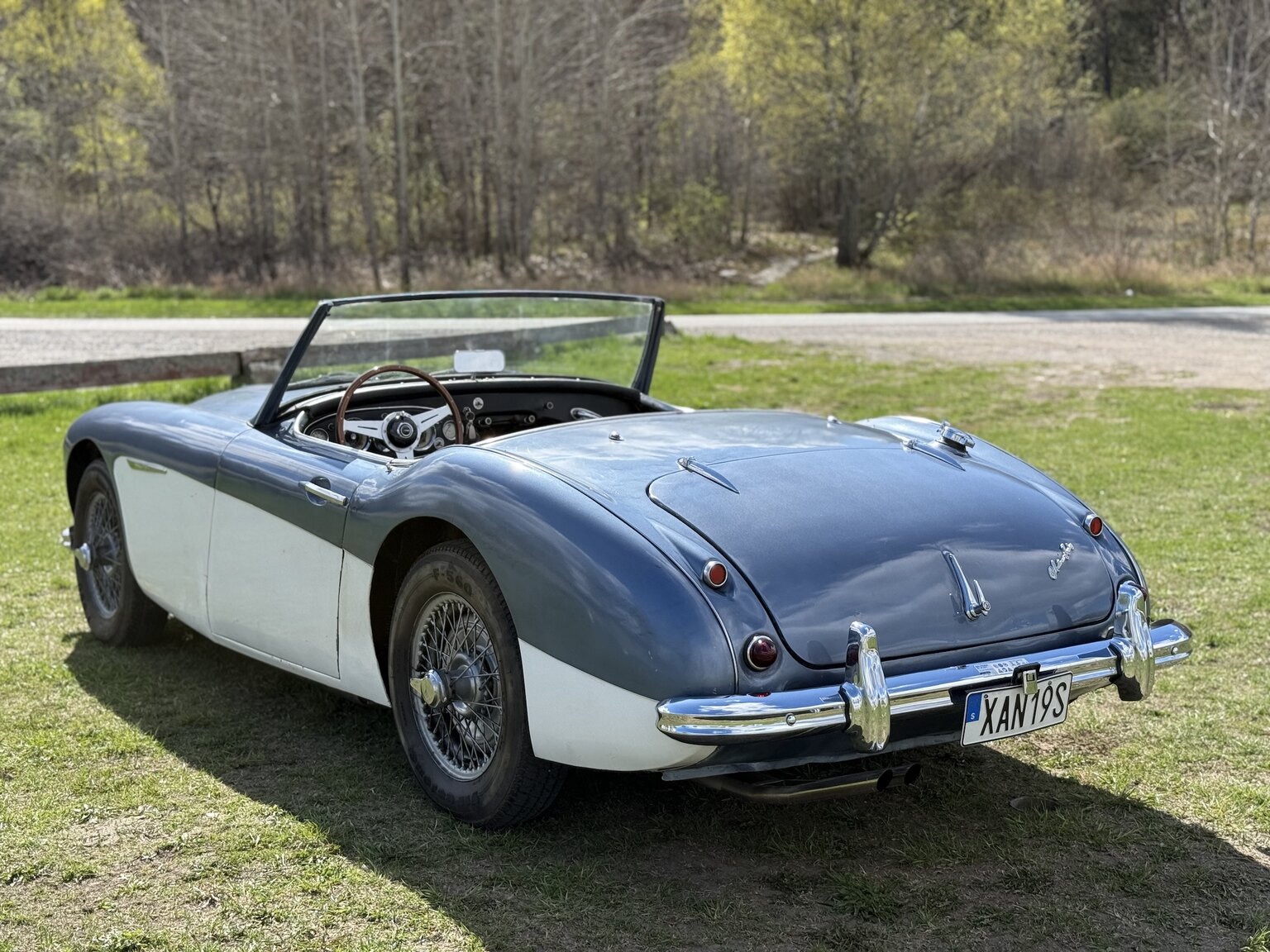 Exterior image of 1958 Austin-Healey 100-6