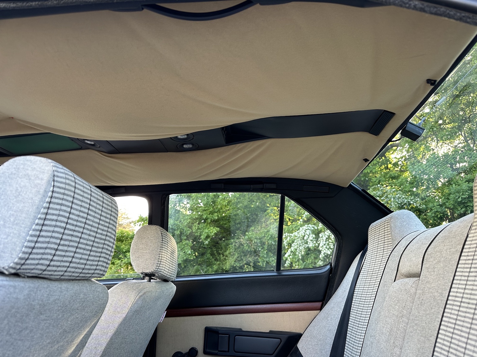 Interior image of 1984 Alfa Romeo Alfetta 2000