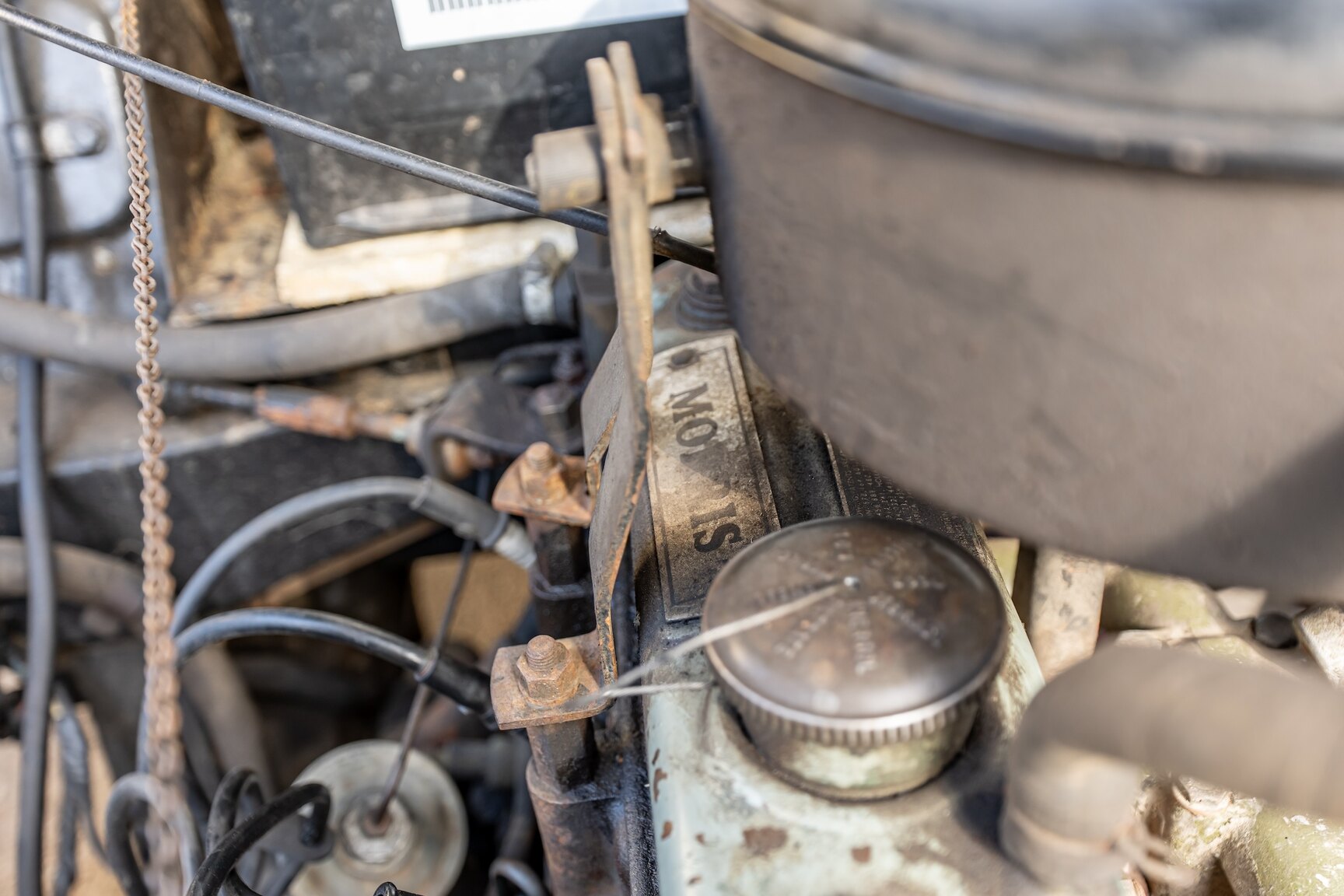 Image of 1958 Morris Minor 1000 2-door (7) mechanics