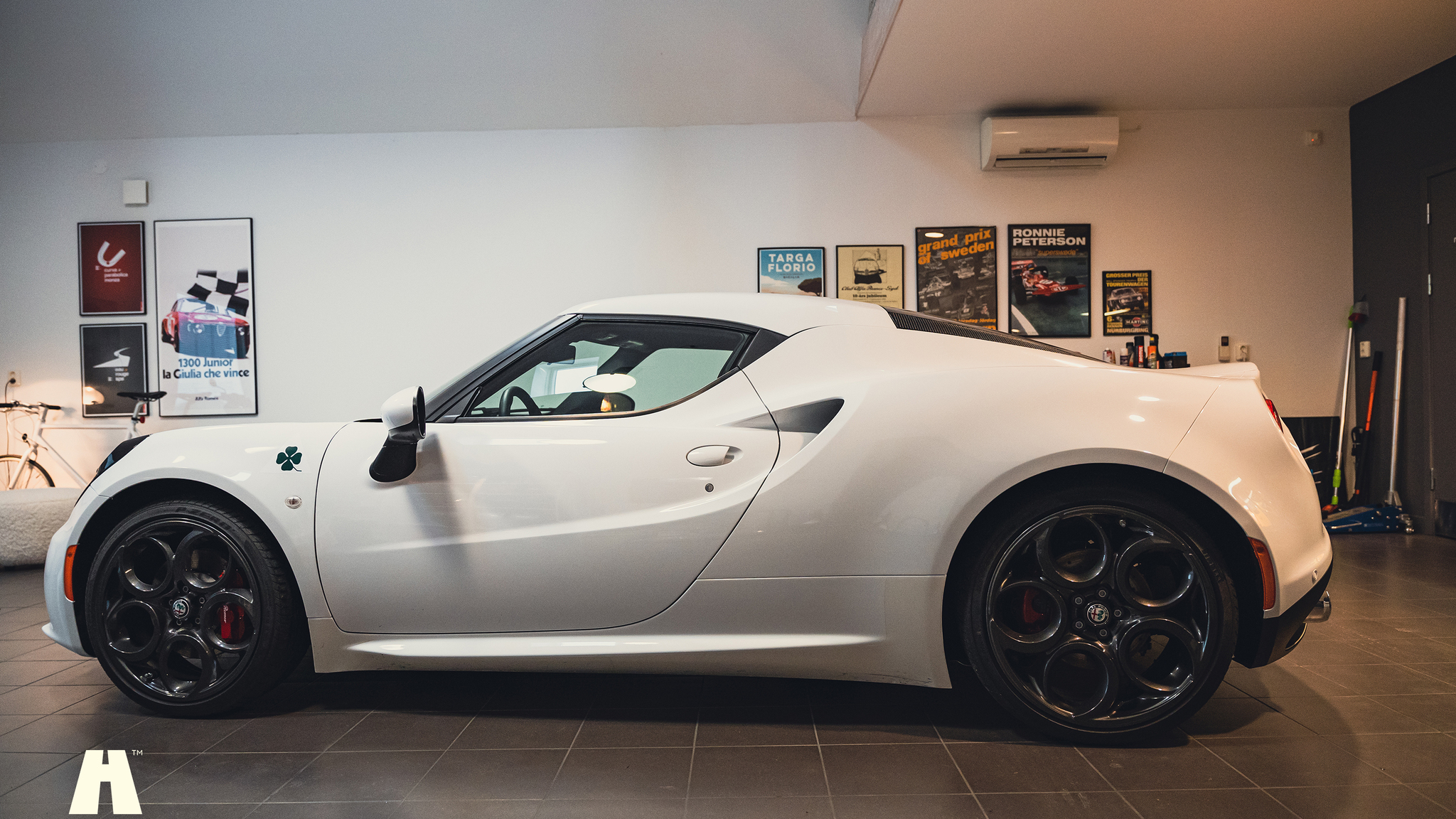 Aussenfoto 2016 Alfa Romeo 4C (5)
