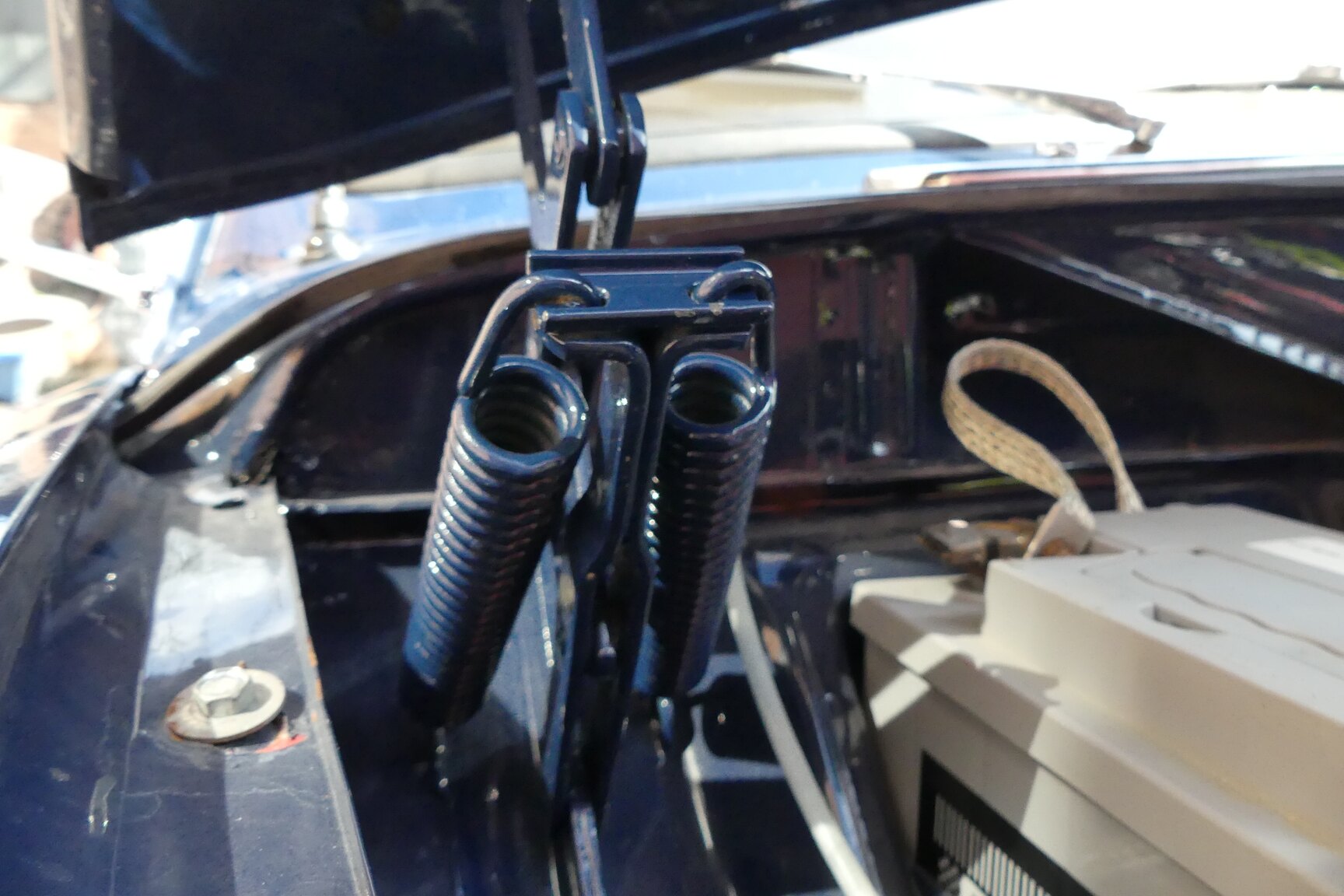 Image of 1965 Volvo Amazon mechanics