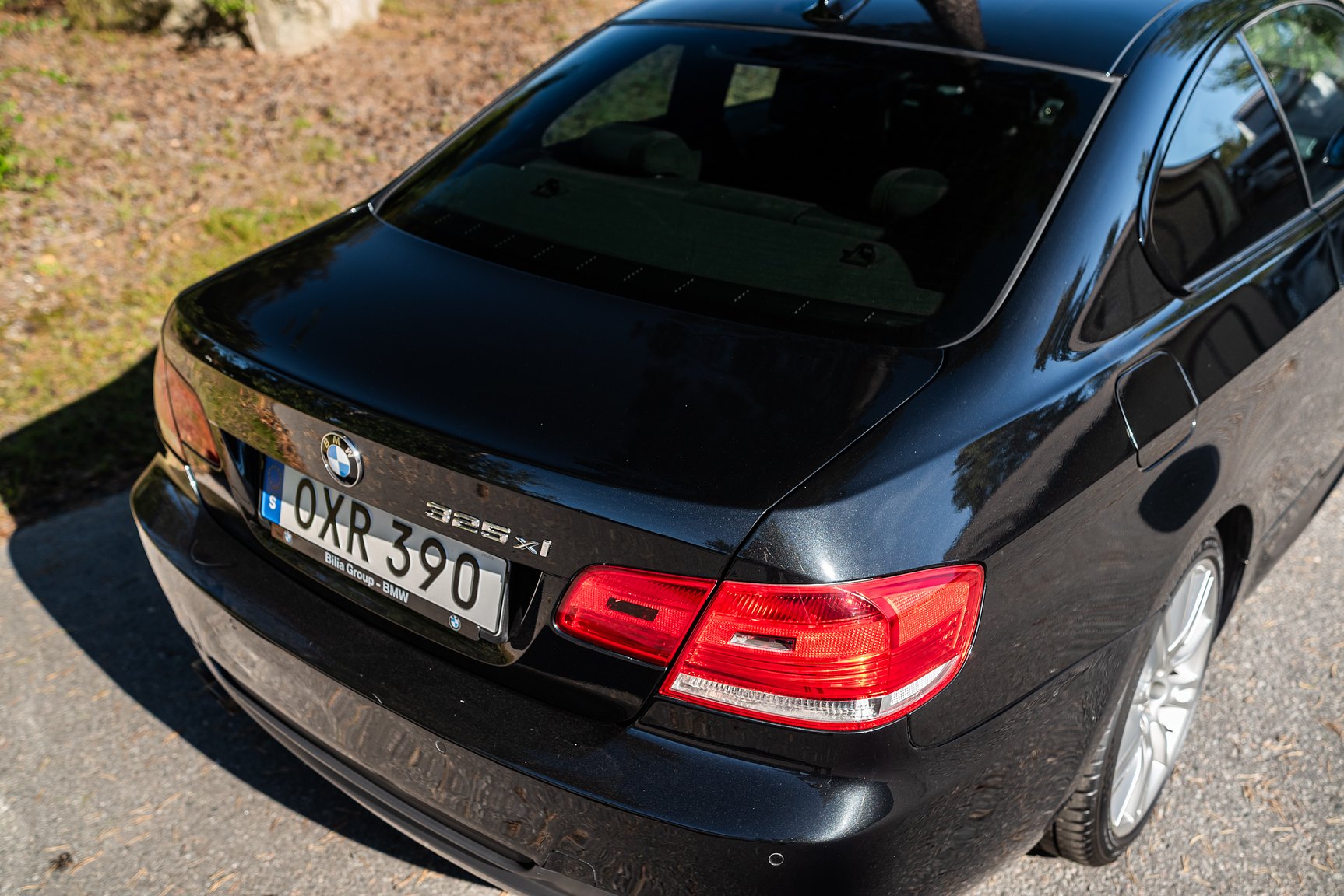 Exterior image of 2009 BMW 325Xi