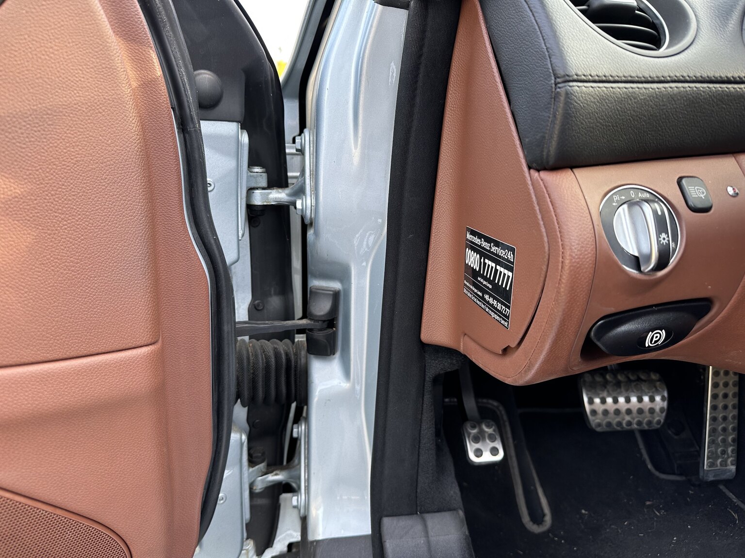 Interiörbild 2007 Mercedes-Benz SL500 AMG