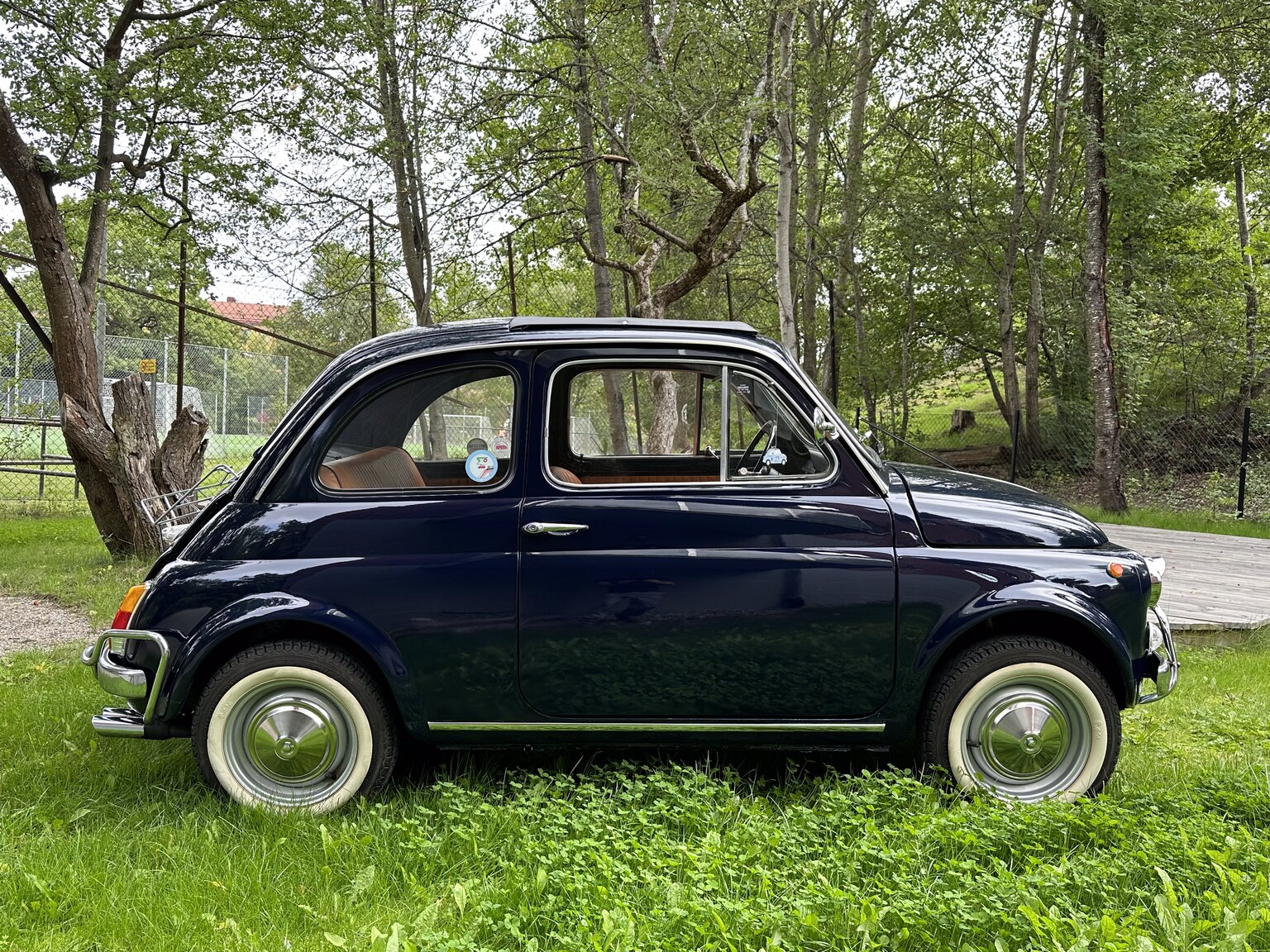 Exterior image of 1971 Fiat 500 L (5)