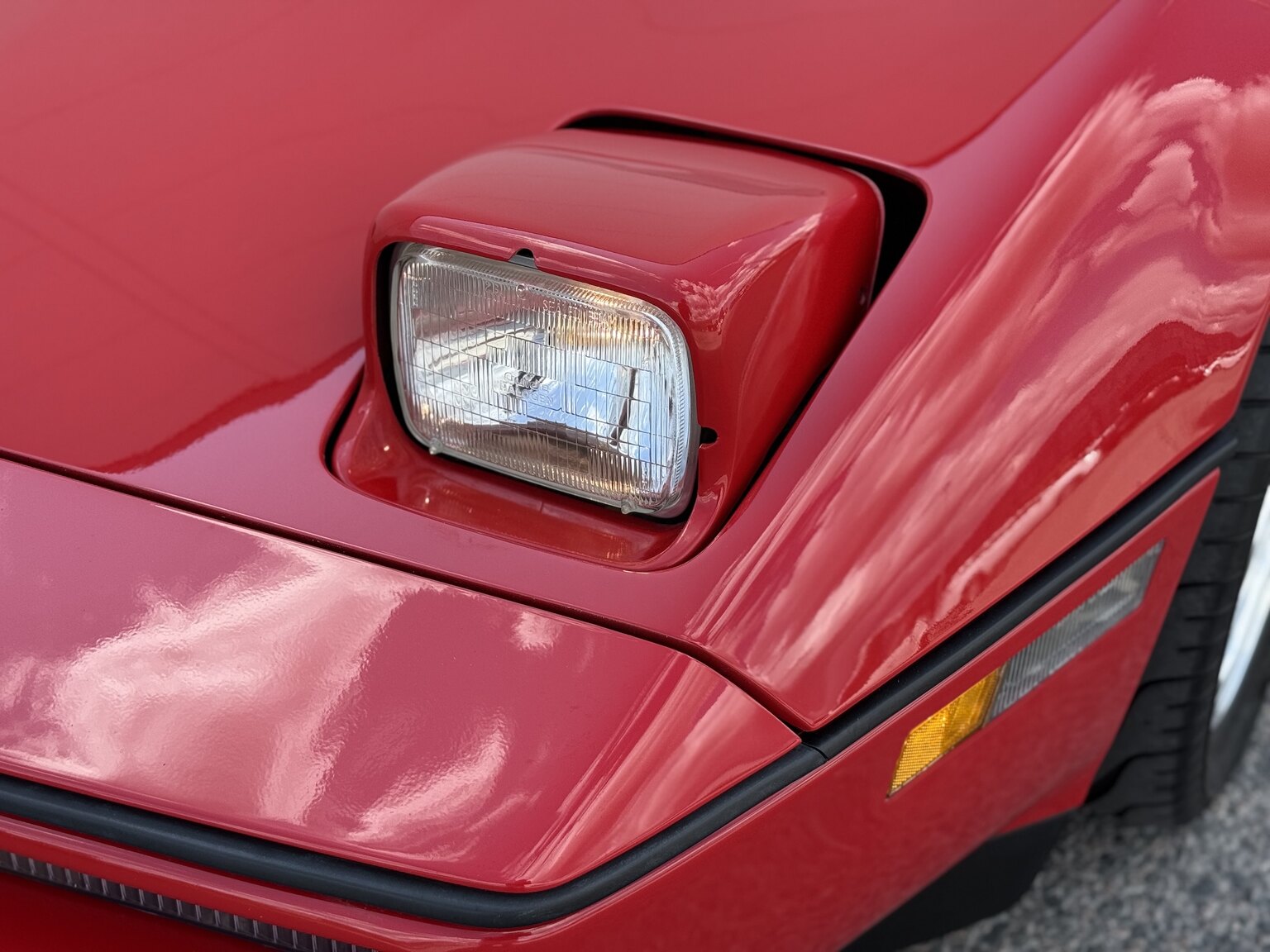 Exterior image of 1990 Chevrolet Corvette ZR-1 Targa