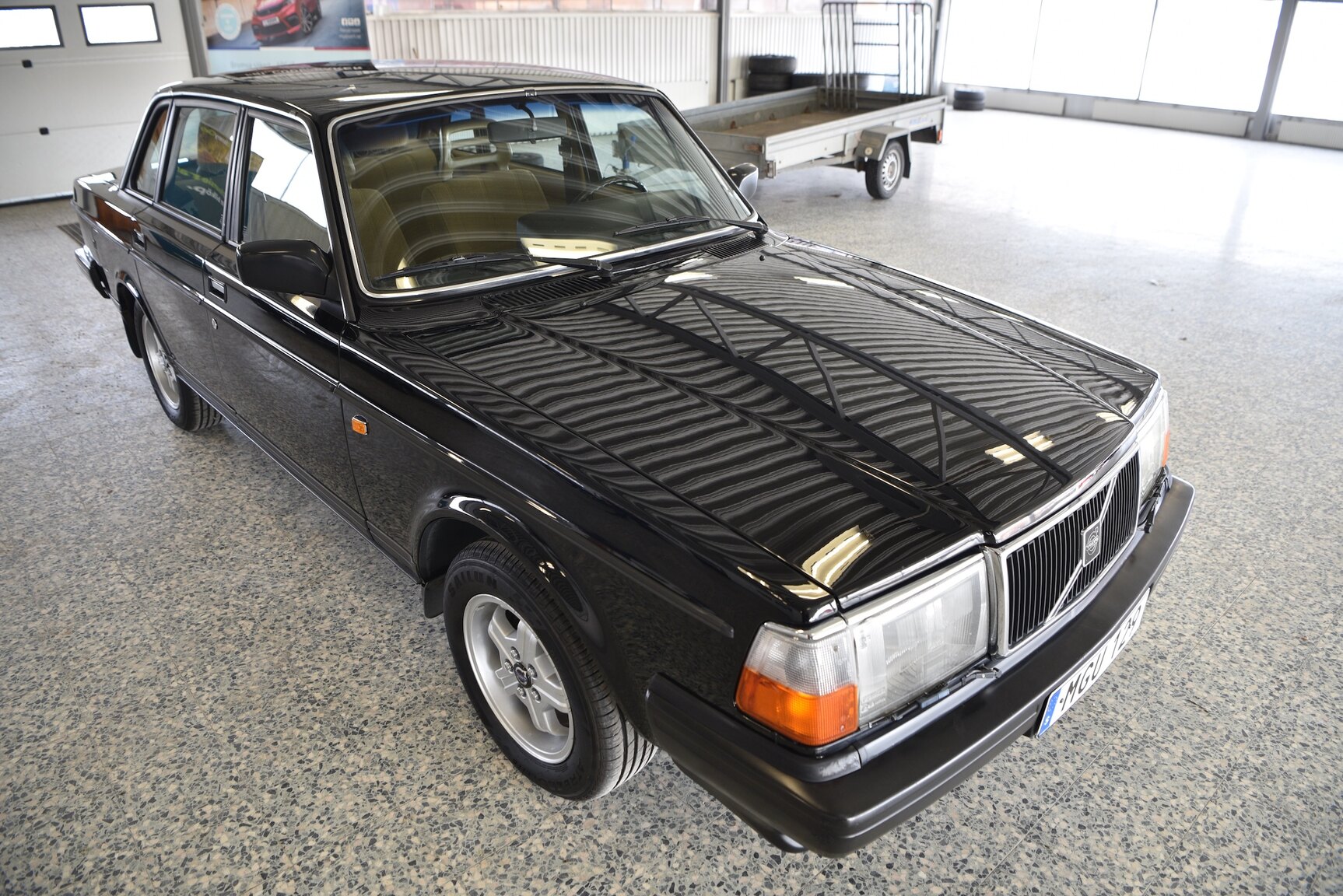 Exteriörbild på 1986 Volvo 240 DL