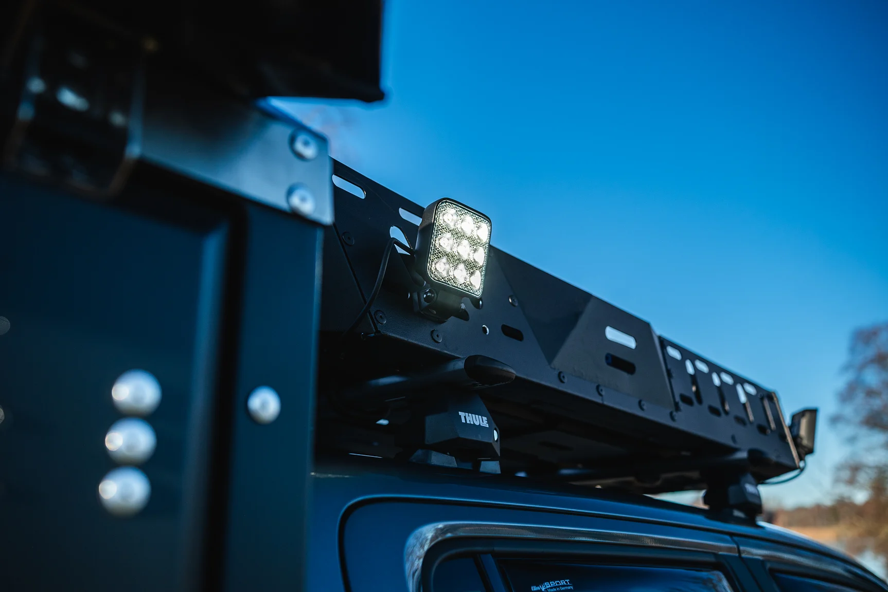 Exterior image of 2020 Northea Camper Expedition Volkswagen Amarok (48)