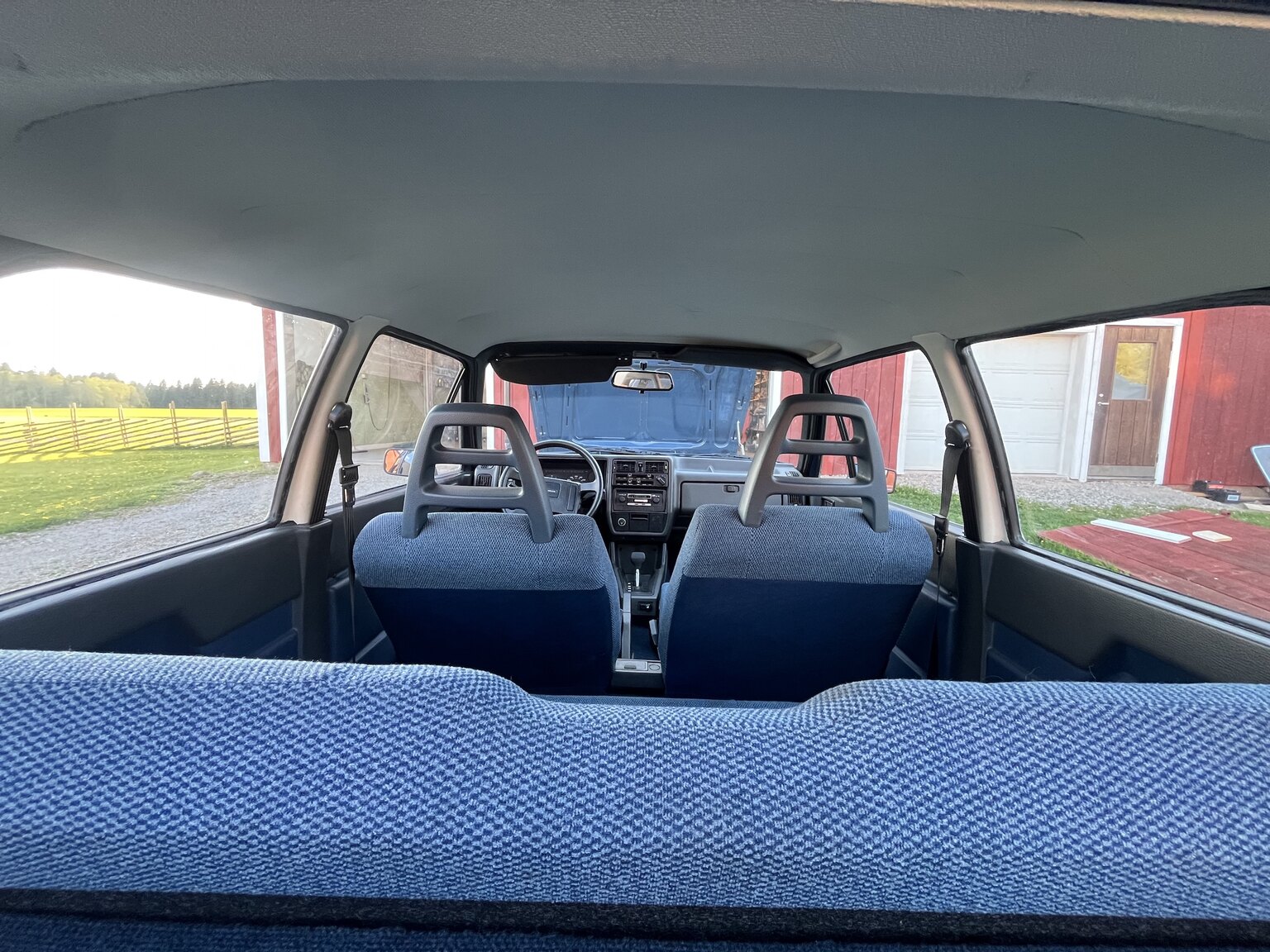 Interior image of 1983 Volvo 340 (27)