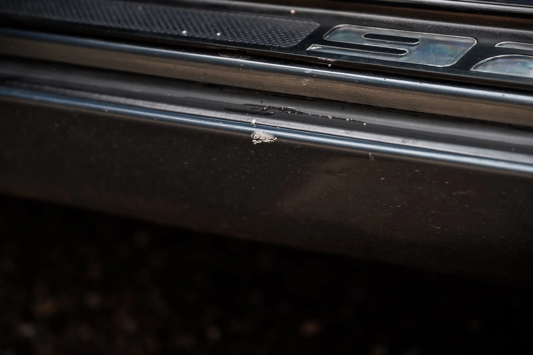 Exterior image of 1988 Porsche 928 S4 (51)