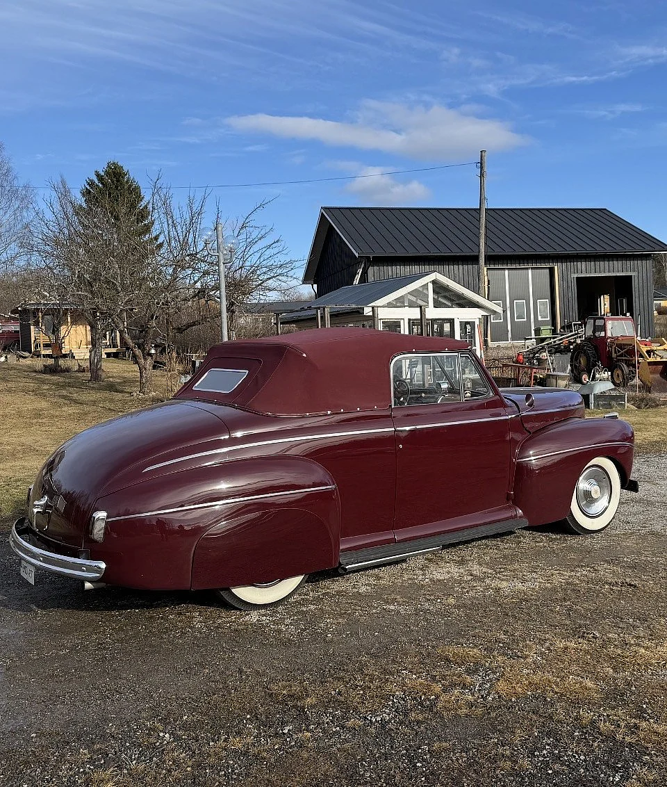 Exteriörbild på 1941 Ford Super De Luxe Cabriolet (36)