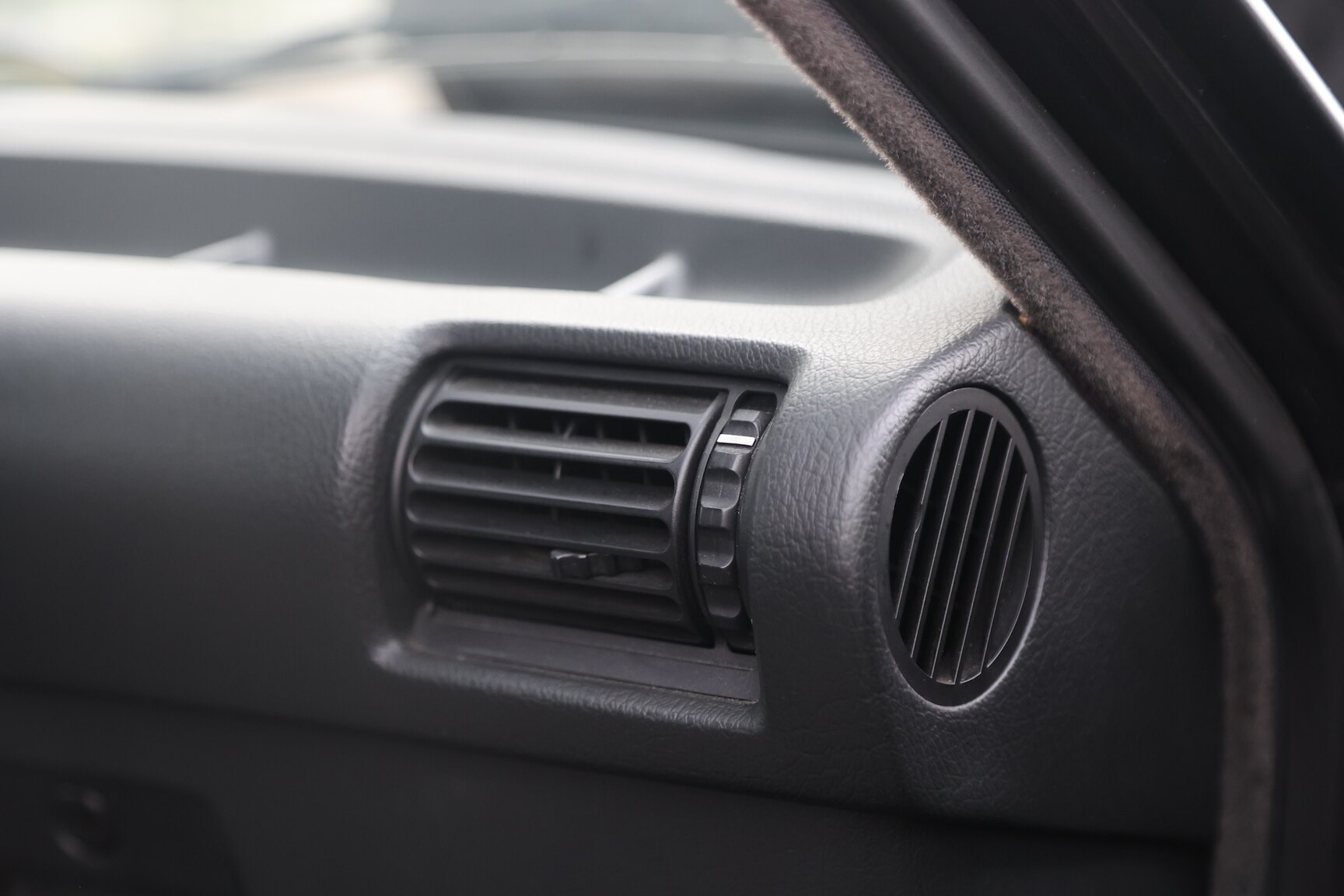 Innenraumfoto von 1989 BMW 325i