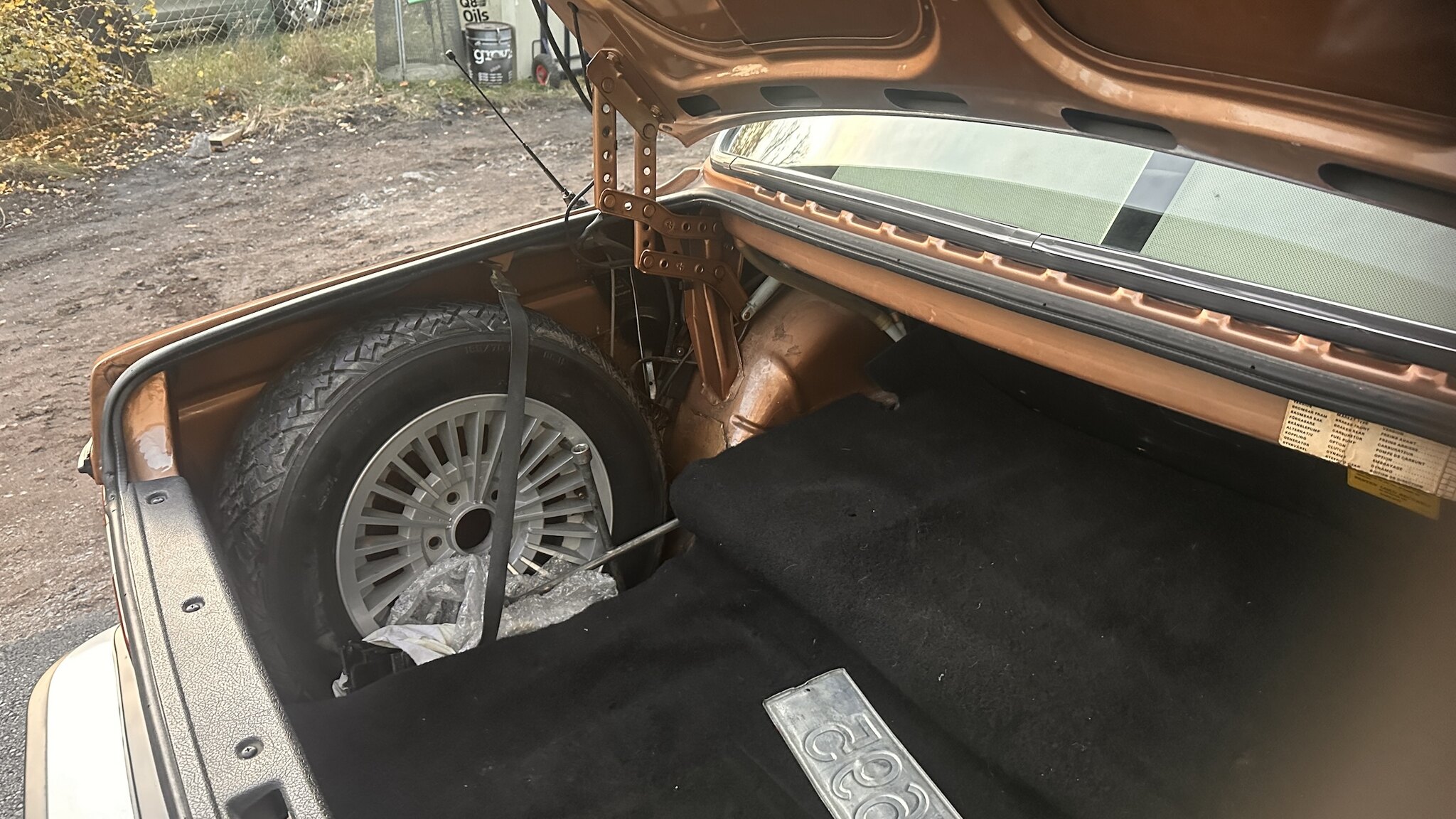Interiörbild 1981 Volvo 244 GLE D6