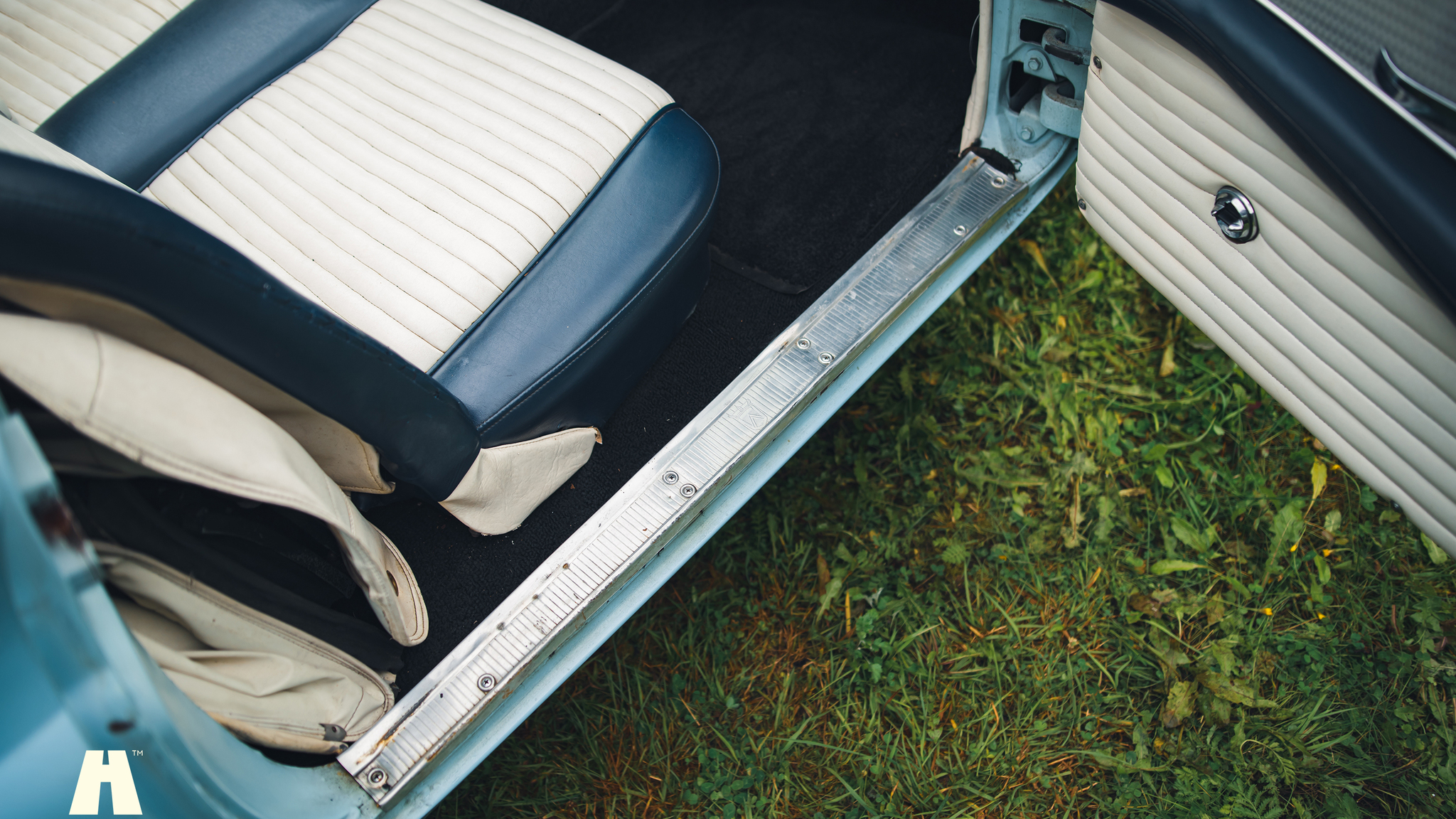 Interior image of 1957 Ford Thunderbird D-Code