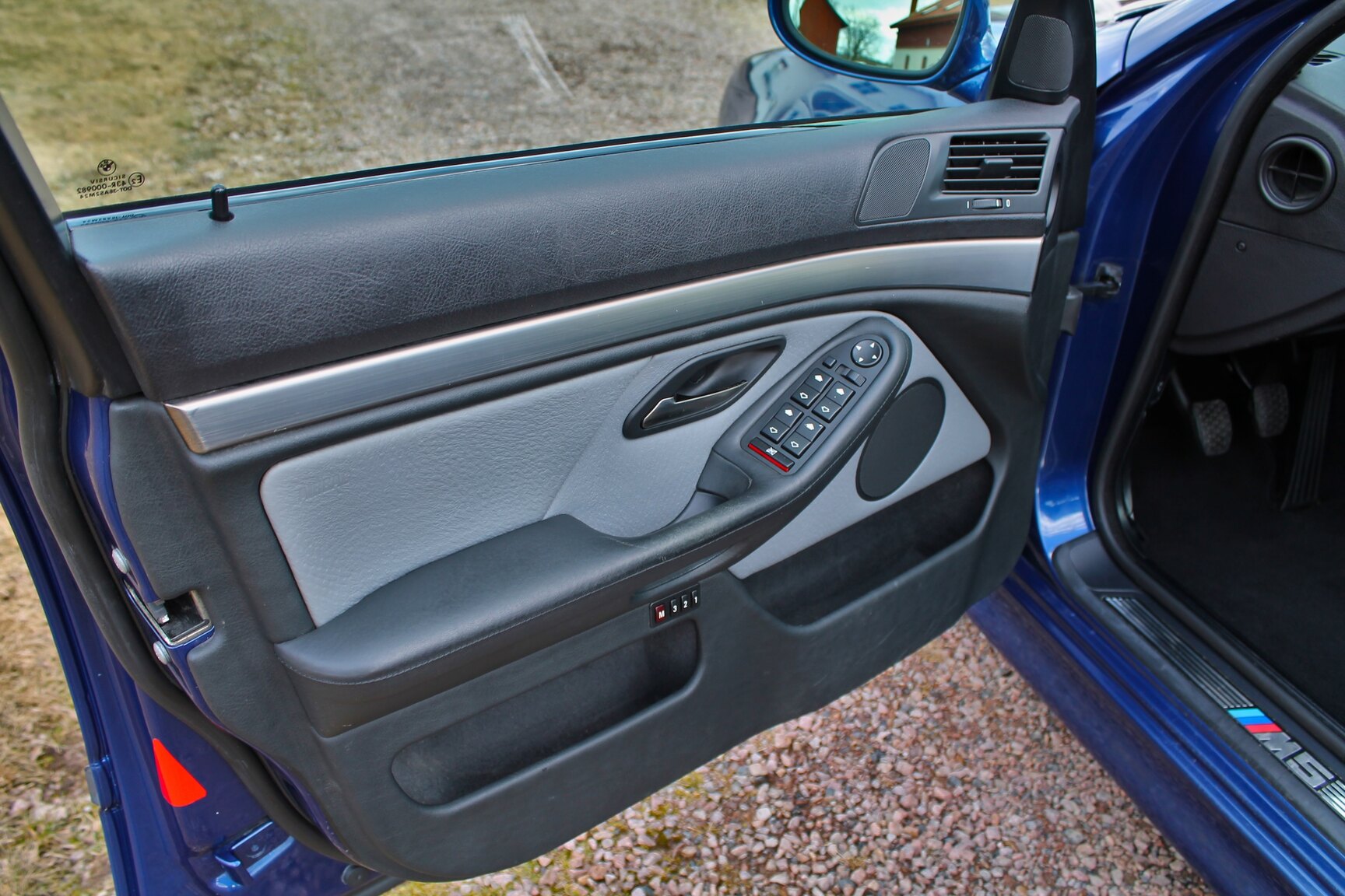 Interiörbild 2003 BMW M5