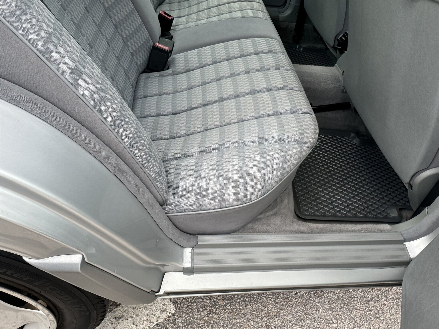Interior image of 1992 Mercedes-Benz 190 D