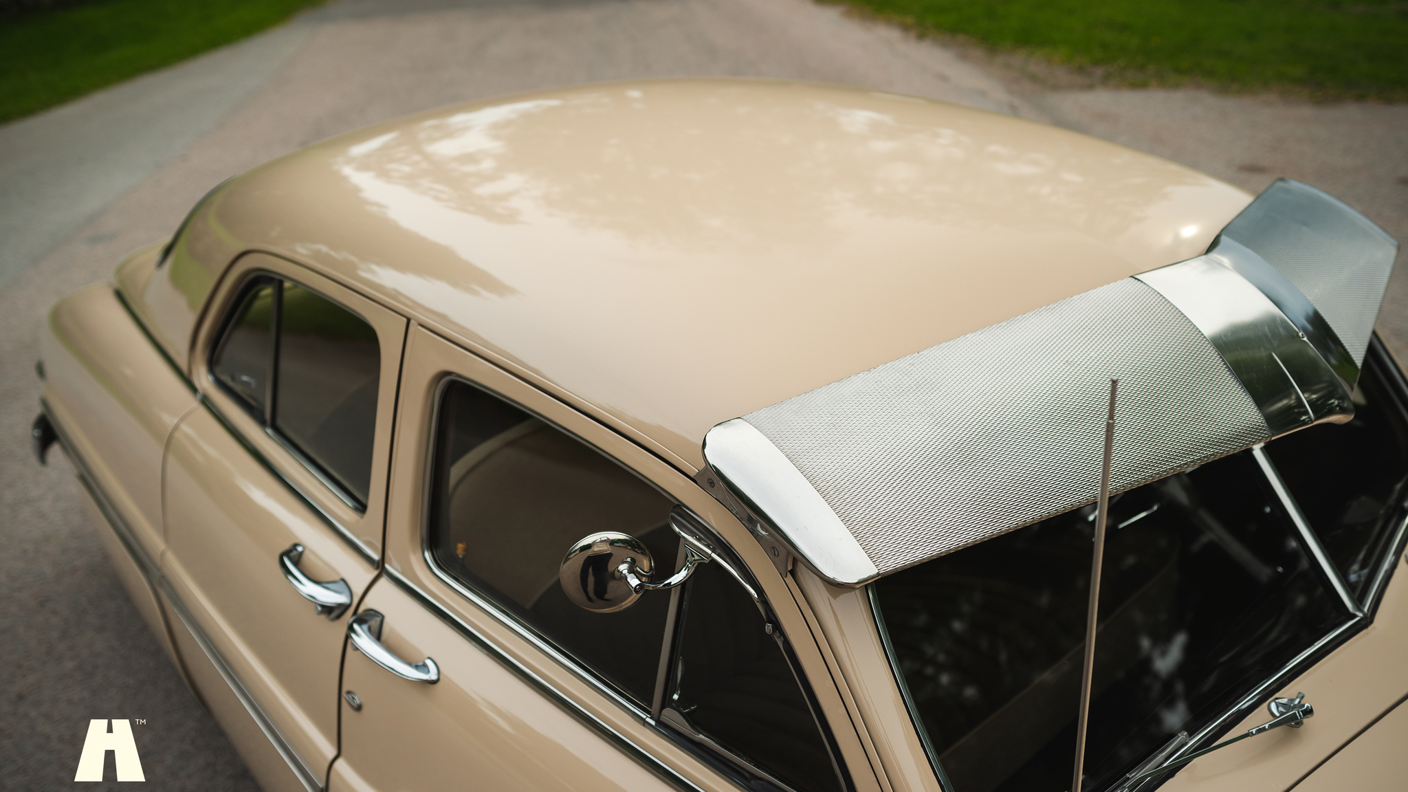 Exterior image of 1950 Mercury Eight Sport Sedan