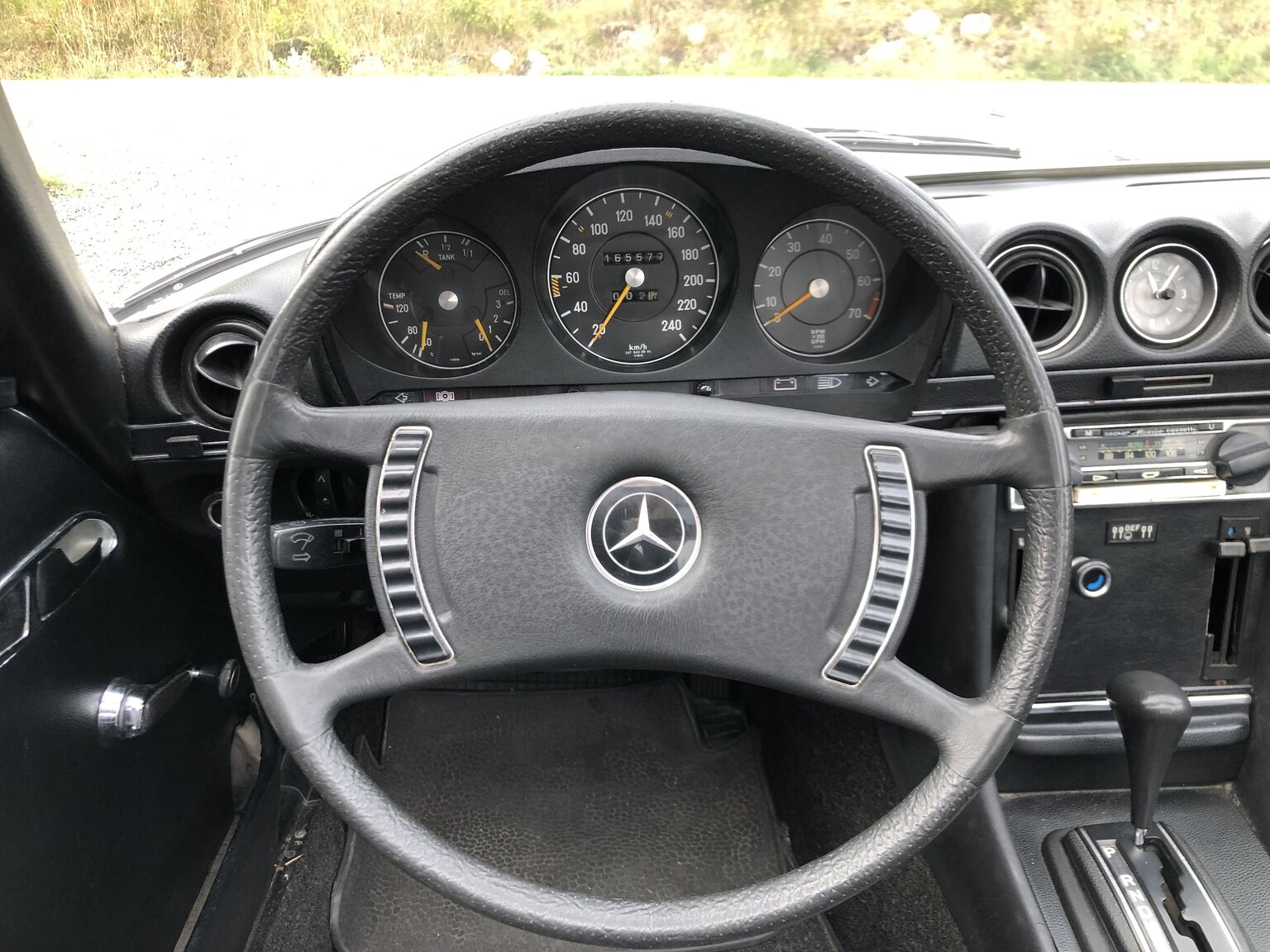 Interiörbild 1972 Mercedes-Benz 350 SL