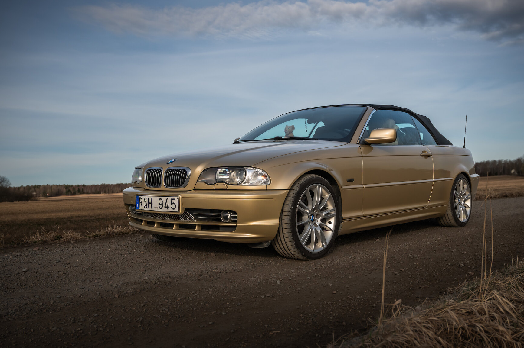 Exteriörbild på 2001 BMW 330Ci