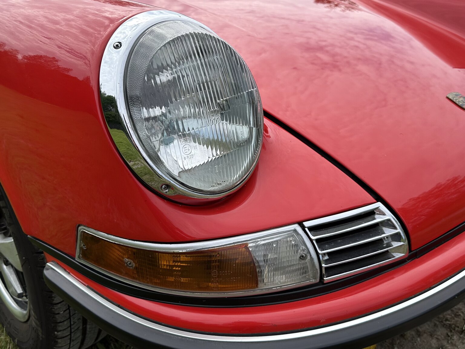 Exterior image of 1969 1969 PORSCHE COUPÉ 911 T  (24)
