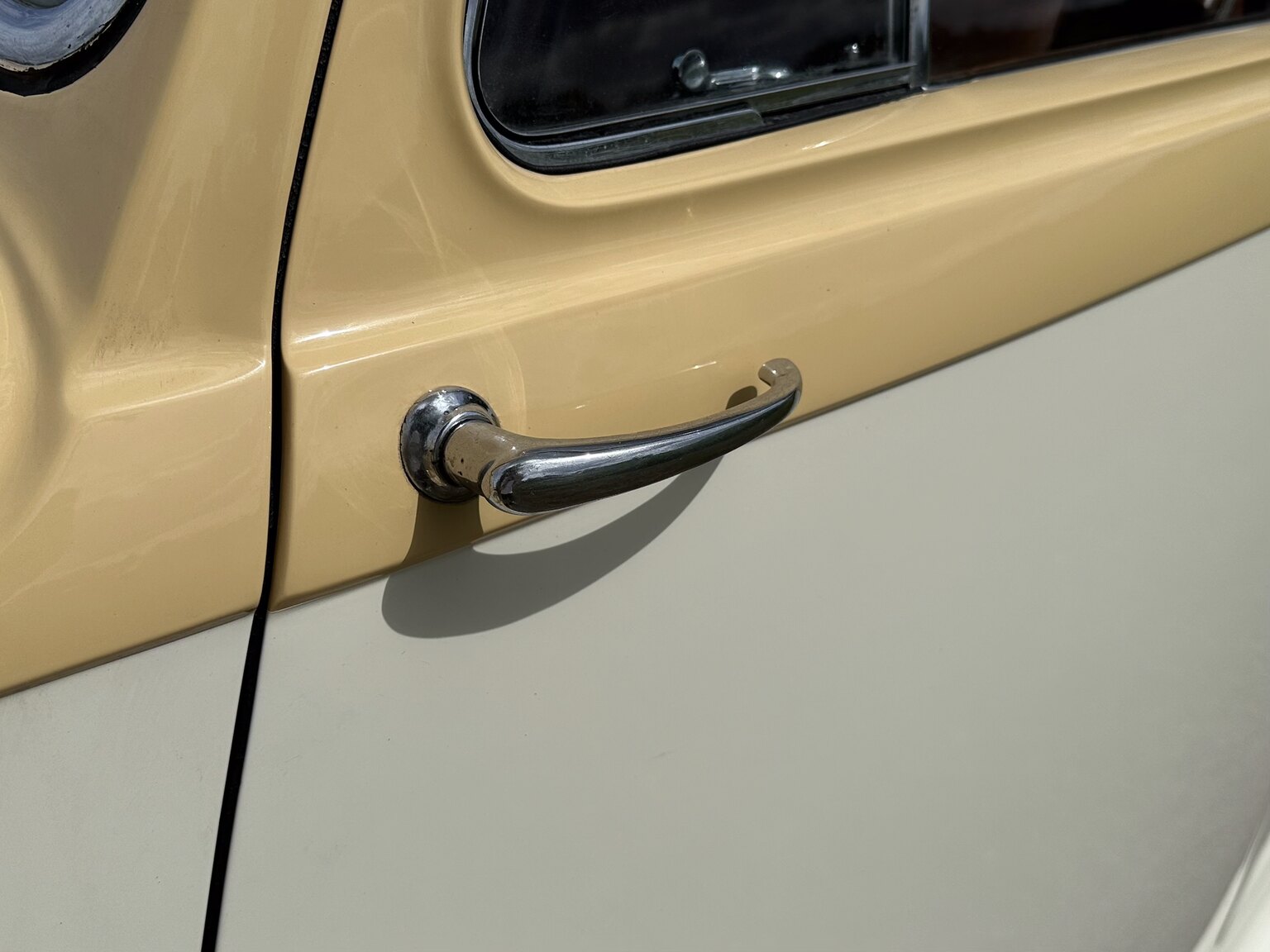 Exteriörbild på 1947 Bentley Mark IV Sport Saloon