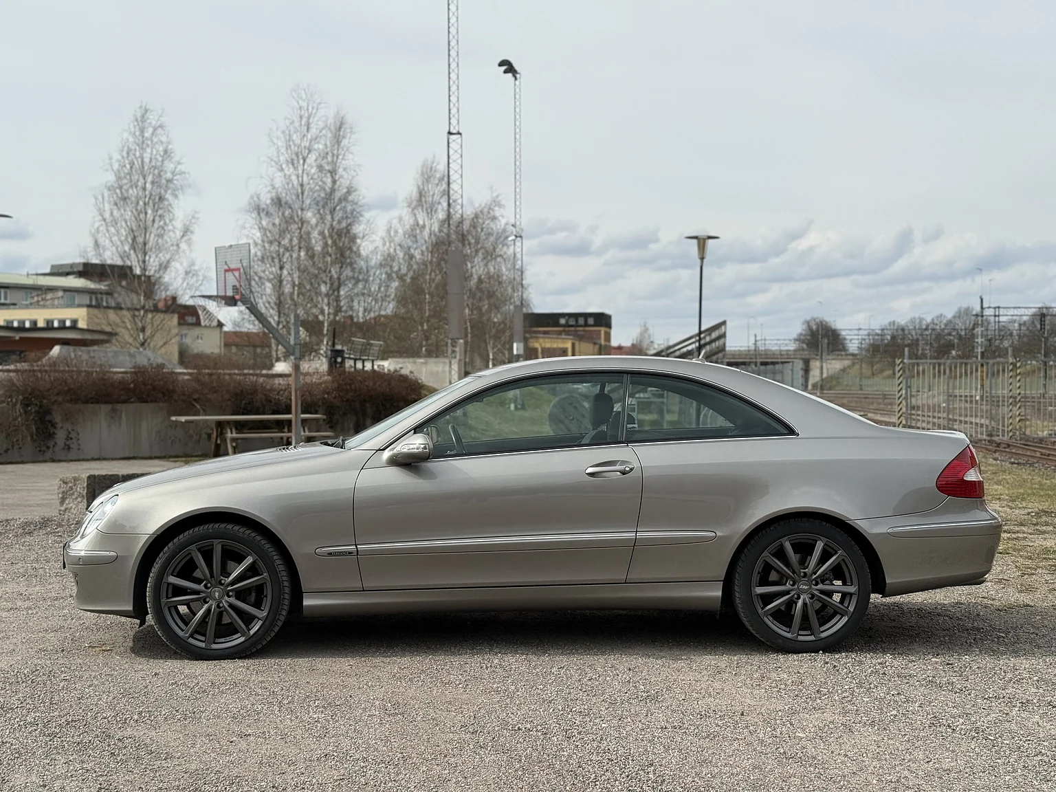 Exterior image of 2007 Mercedes-Benz Clk 280 (3)