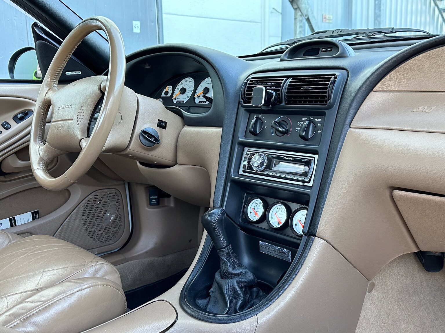 Interior image of 1997 Ford Mustang Saleen S-281 Cobra