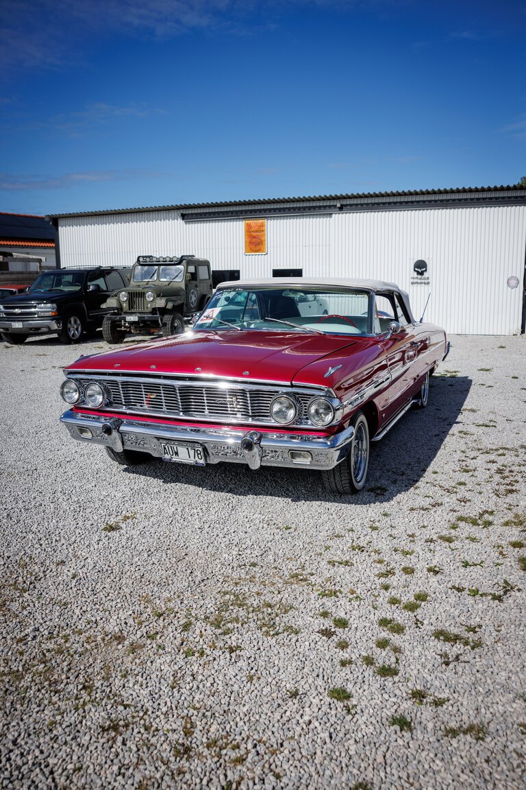 Exterior image of 1964 Ford Galaxie 500