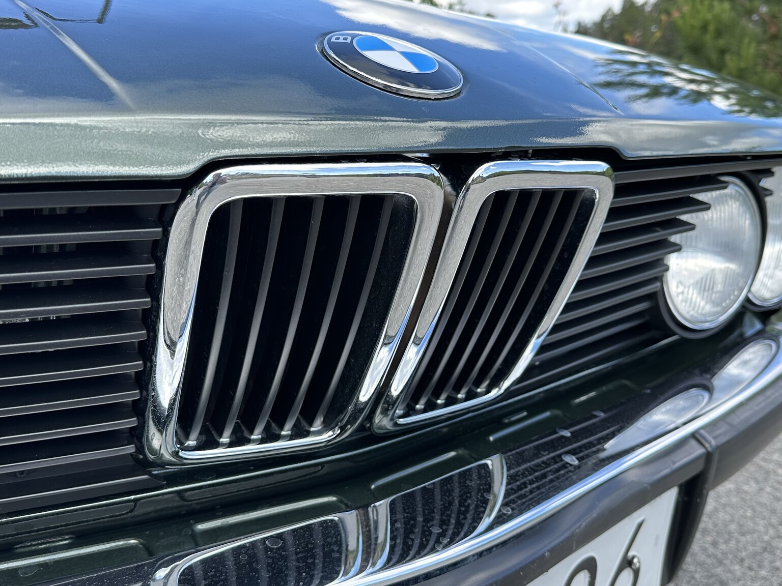 Aussenfoto 1985 BMW 525E