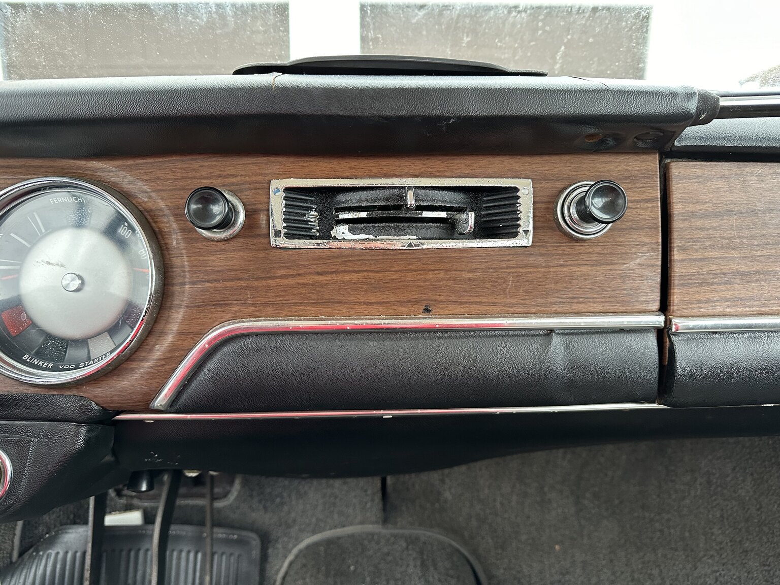 Interior image of 1965 BMW 1600