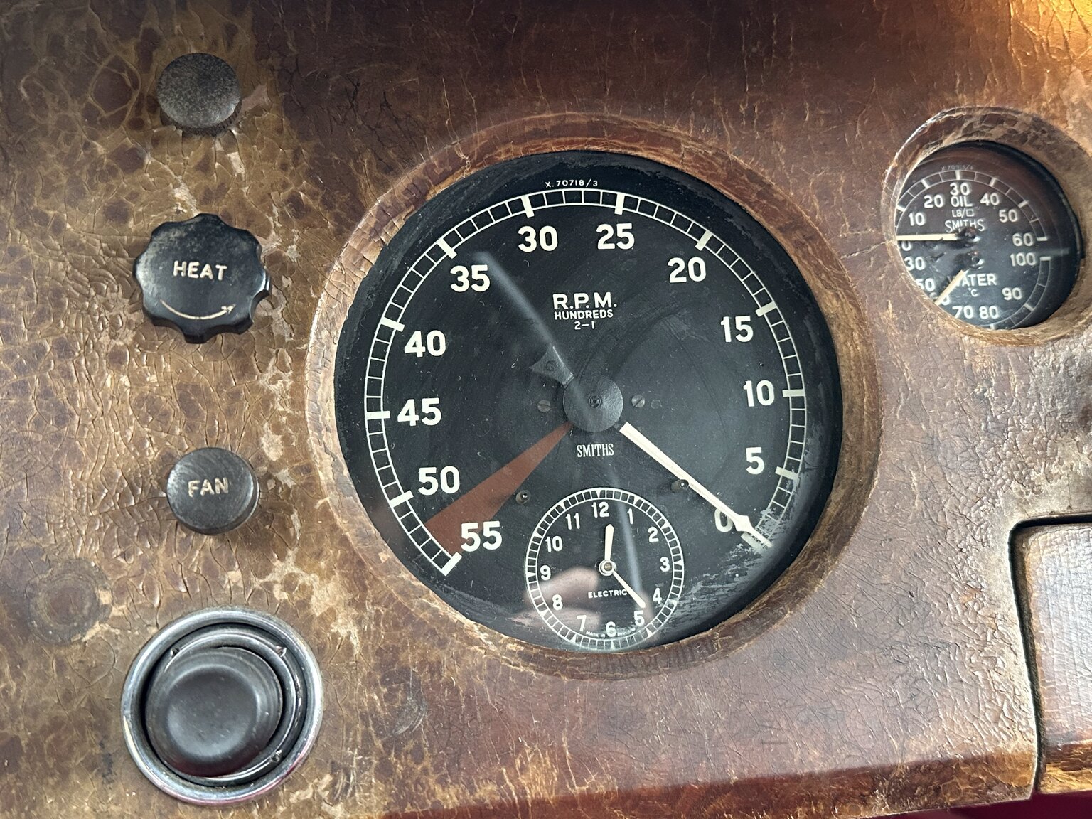 Interior image of 1954 Jaguar Mark VII Saloon