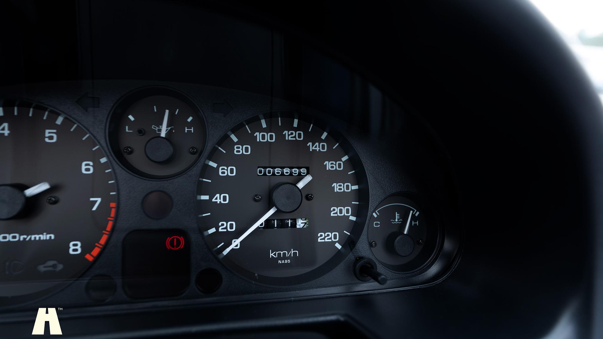 Innenraumfoto von 1997 Mazda MX-5 (58)