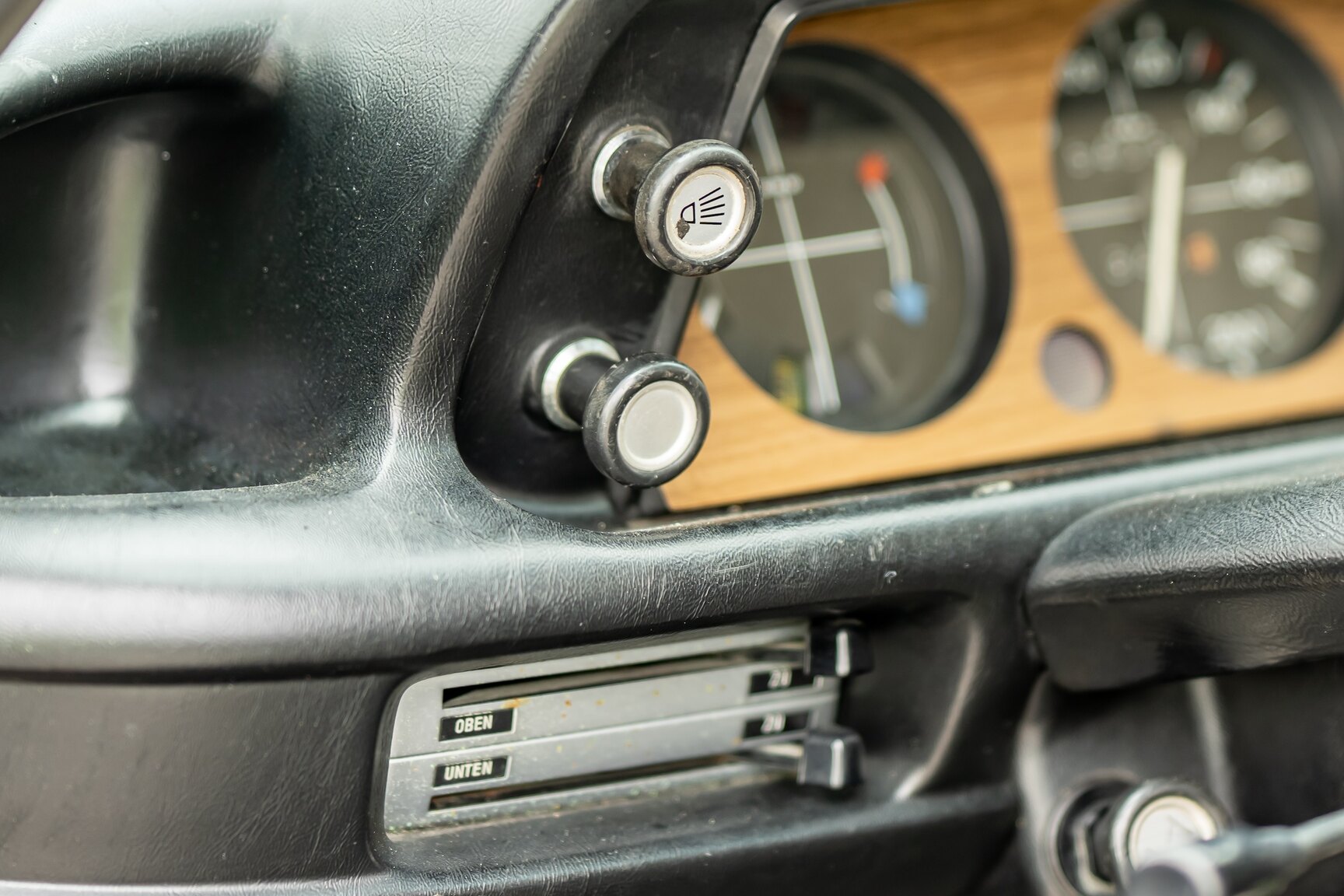 Interior image of 1975 BMW 2002