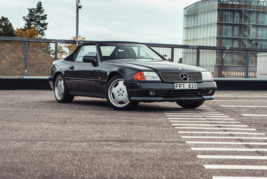 Exteriörbild på 1994 Mercedes SL320 (R129) 