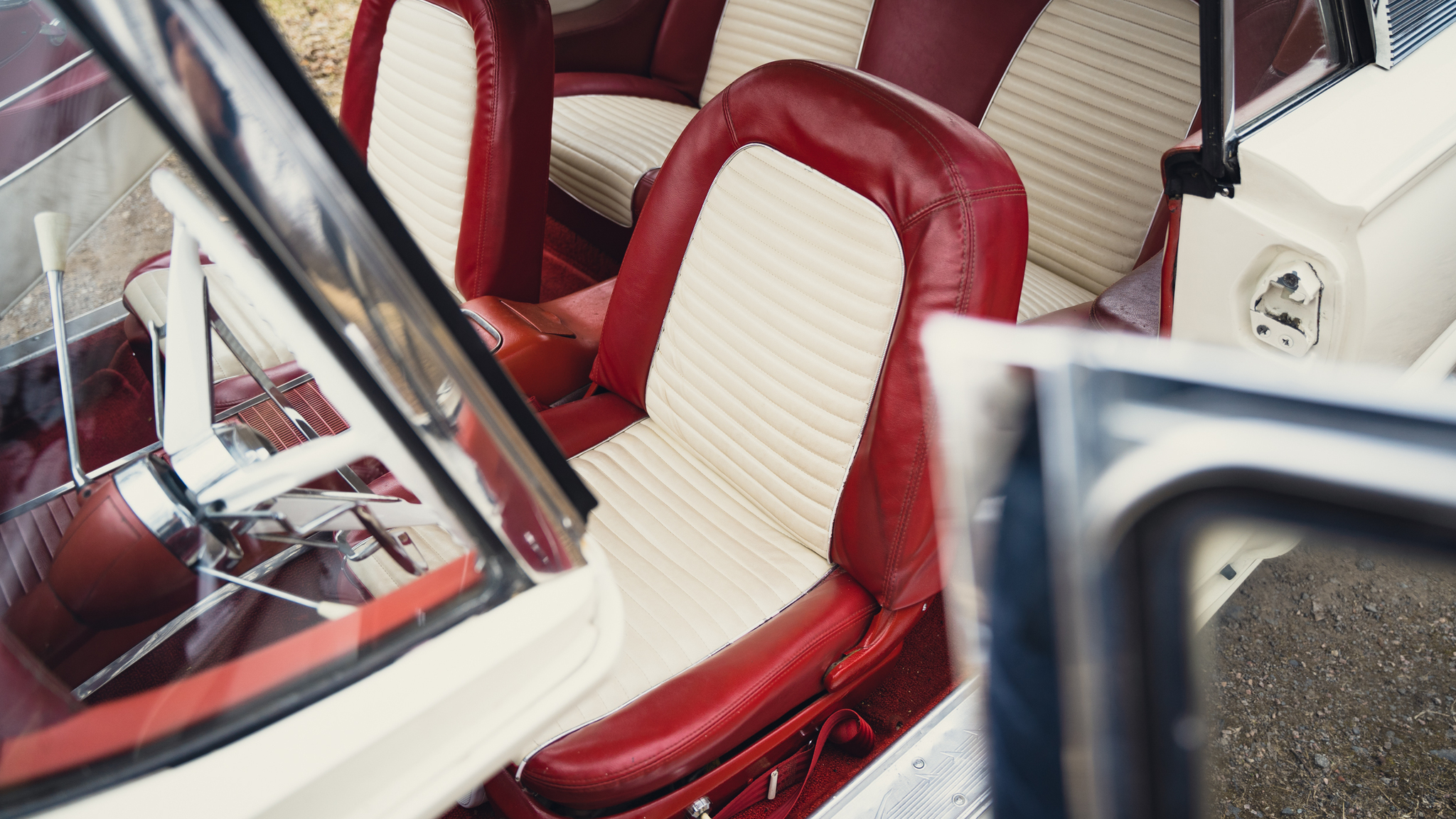 Innenraumfoto von 1959 Ford Thunderbird hardtop