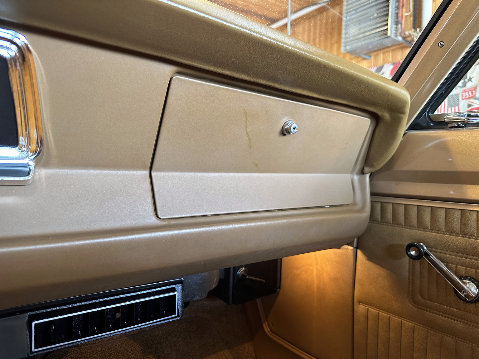 Interiörbild 1969 Dodge Dart Swinger 340