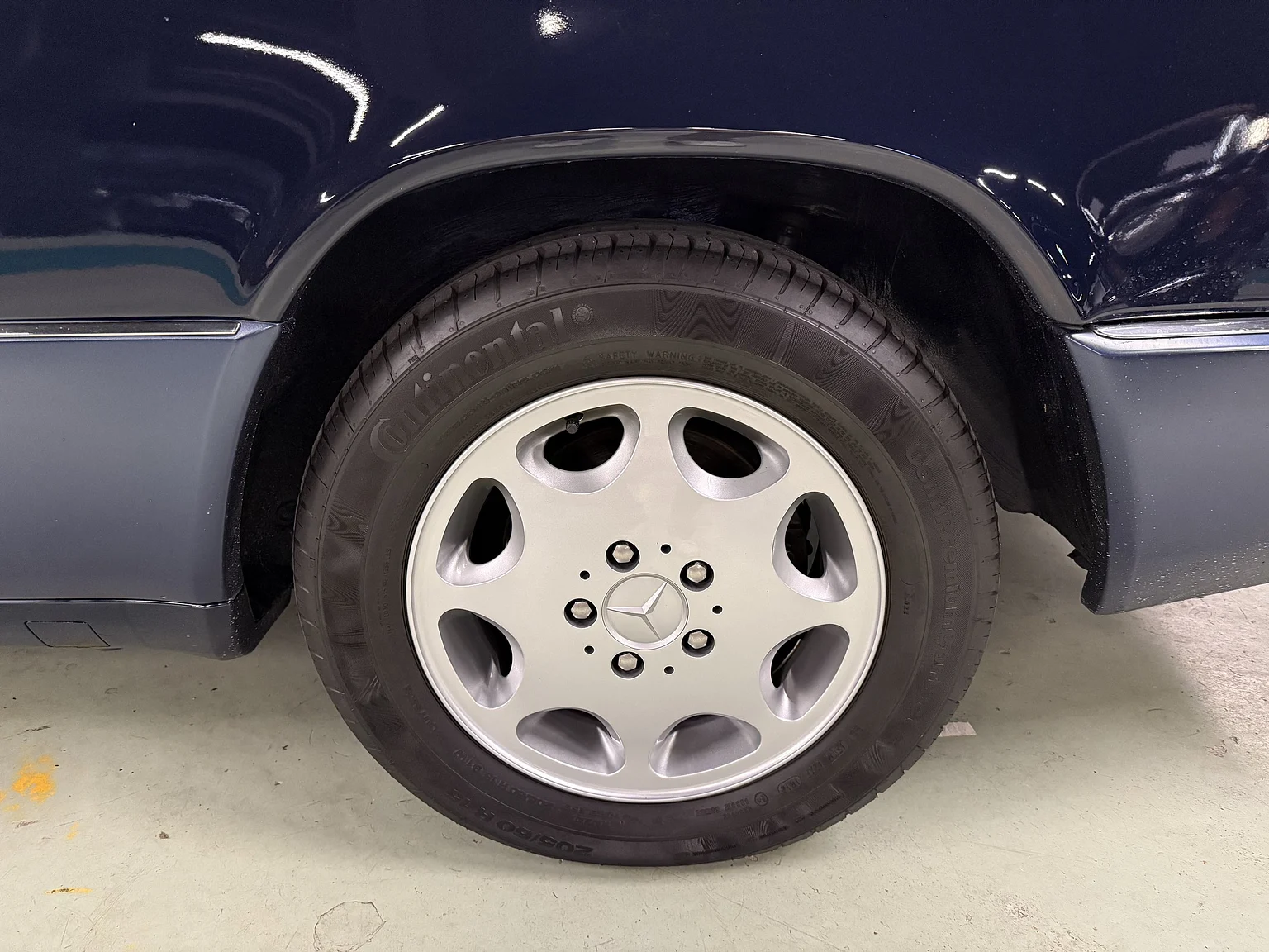 Exteriörbild på 1993 Mercedes-Benz 300 CE-24 Cabriolet (13)