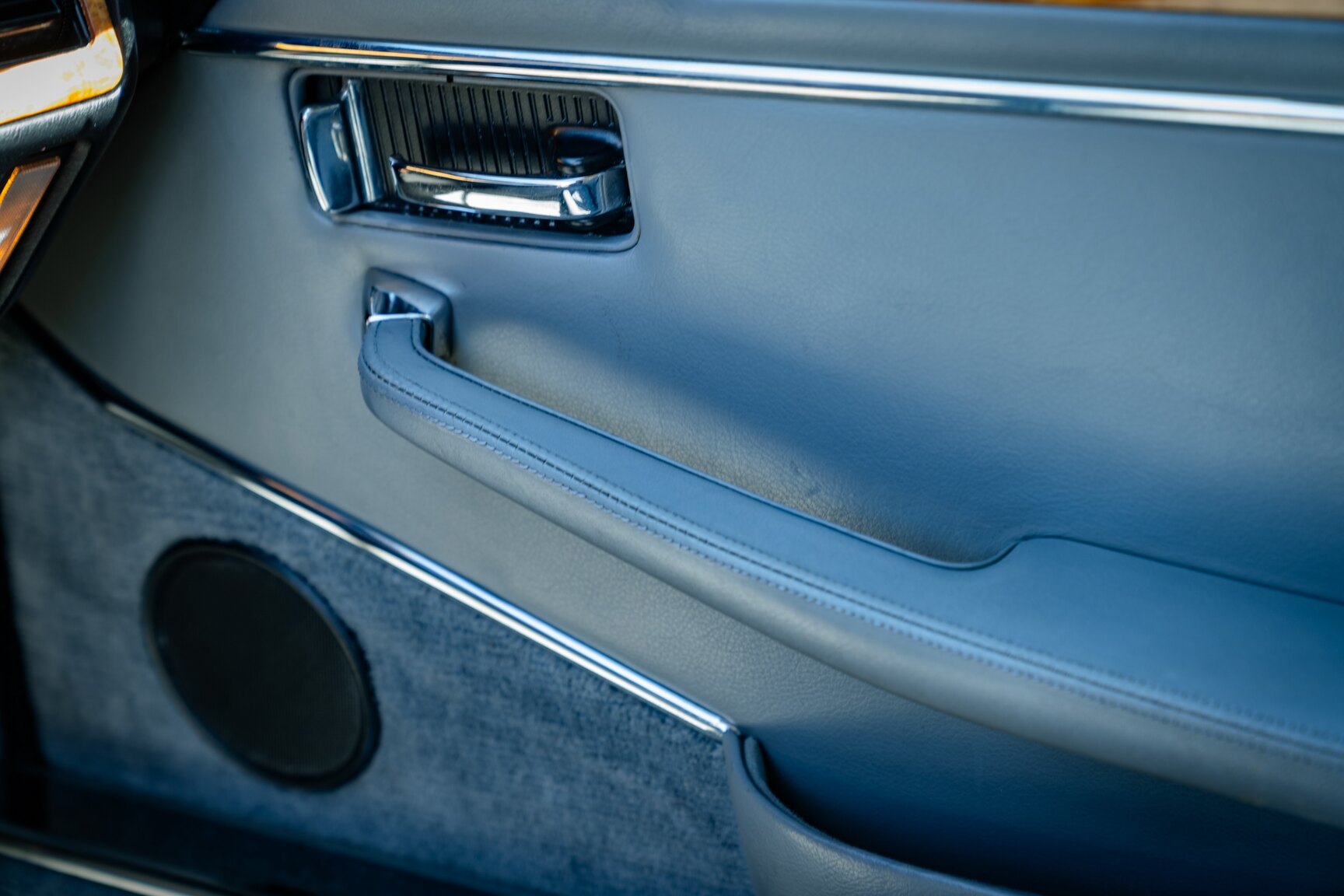 Interior image of 1985 Jaguar XJ-S HE