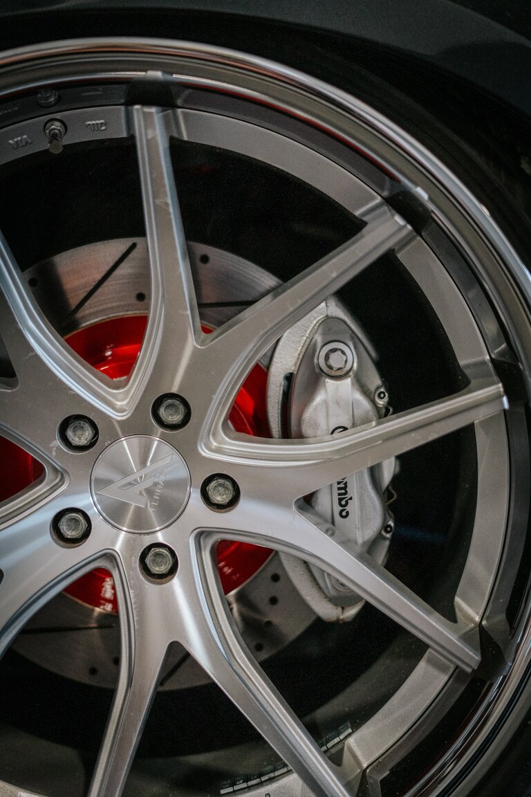 Exterior image of 2006 Chrysler 300C SRT-8 (47)