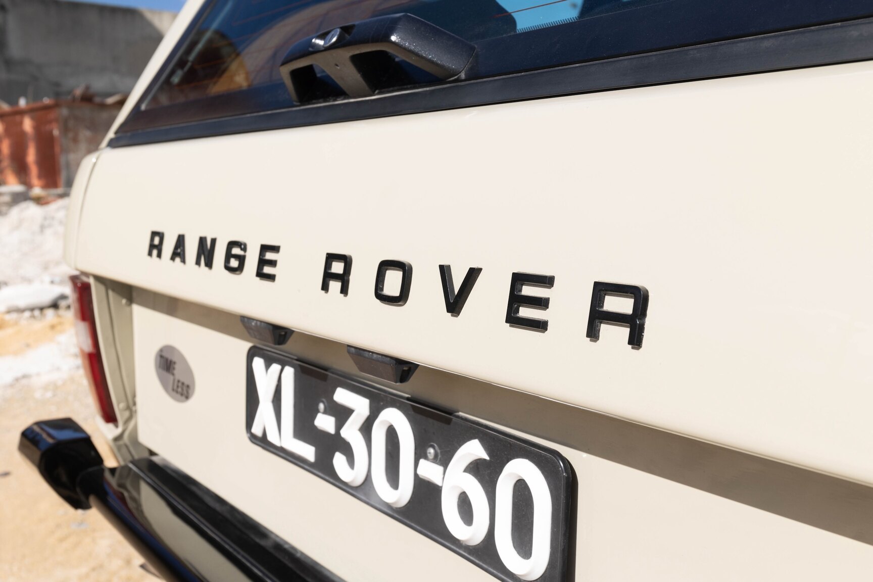Exteriörbild på 1991 Range Rover Restomod