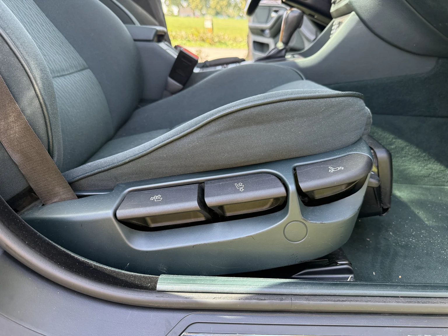 Innenraumfoto von 2003 BMW 525d Sedan (45)