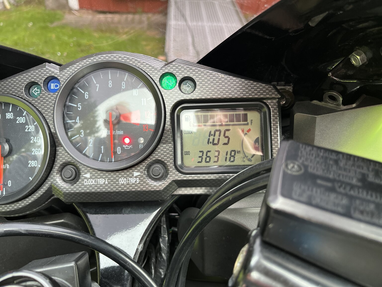 Exteriörbild på 2002 Kawasaki Ninja ZX-12R