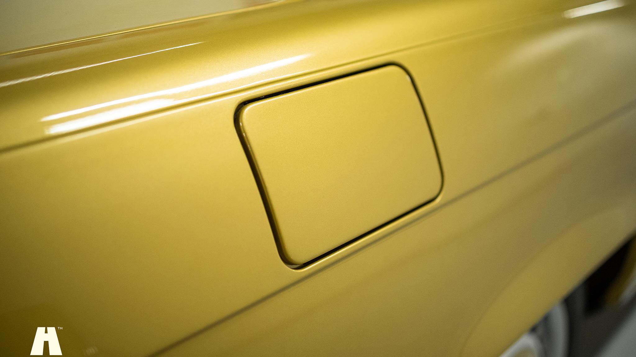 Exteriörbild på 1975 Mercedes SL 350