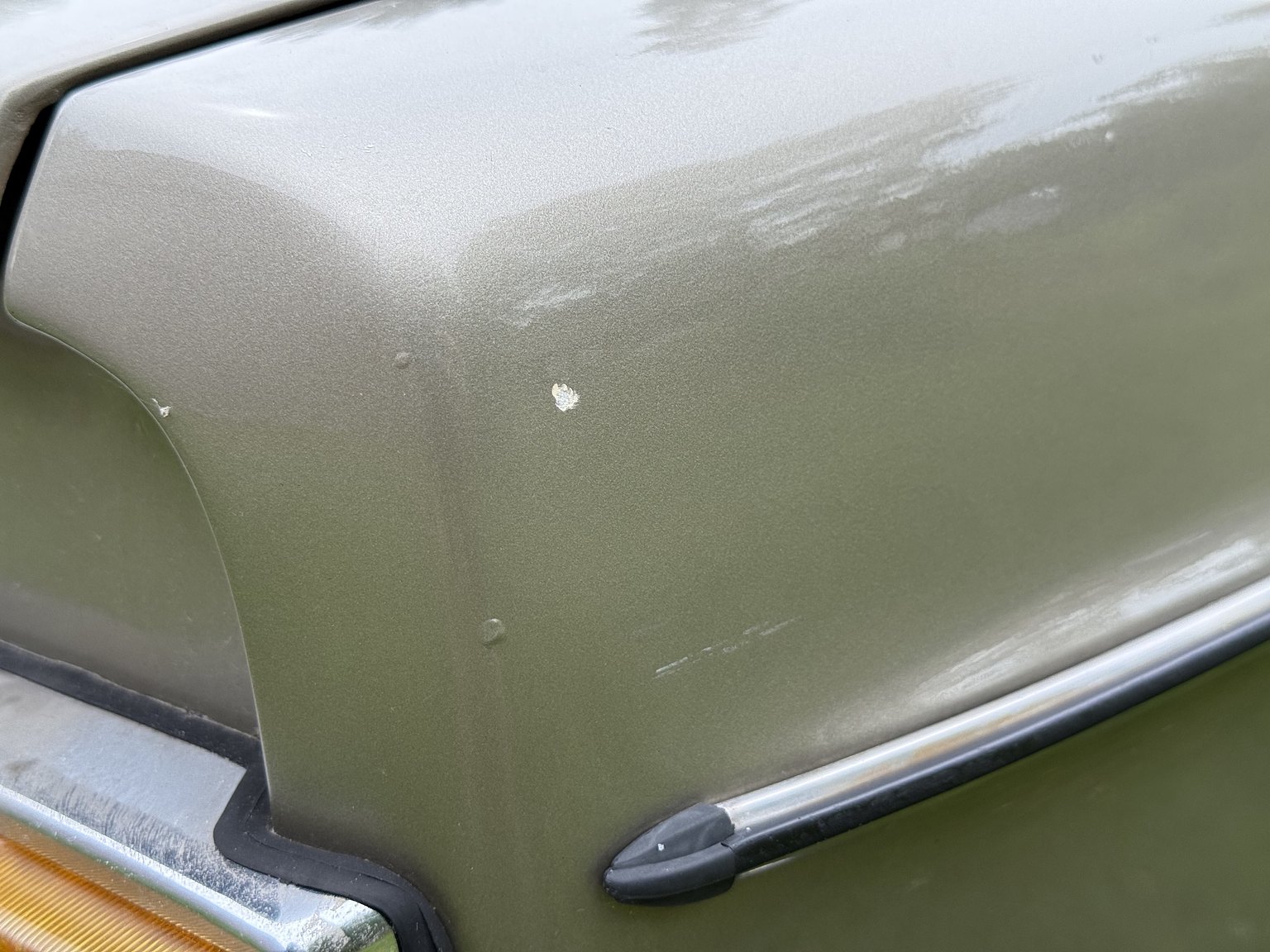 Exterior image of 1976 Volvo 264 V6 GL Automatisk