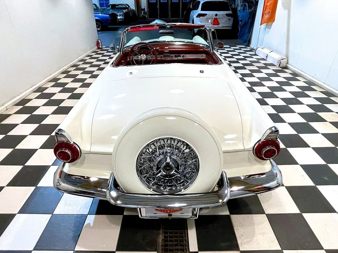 Bild von 1956 Ford Thunderbird (15)