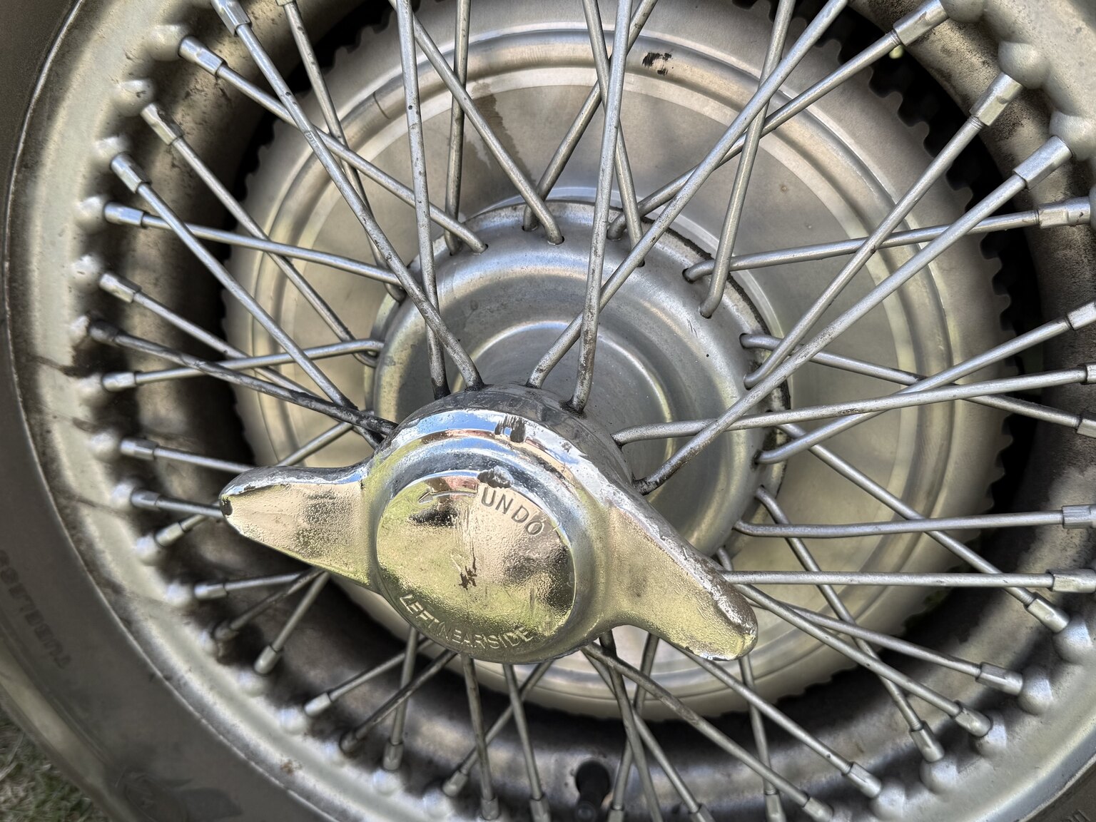 Exteriörbild på 1958 Austin-Healey 100-6