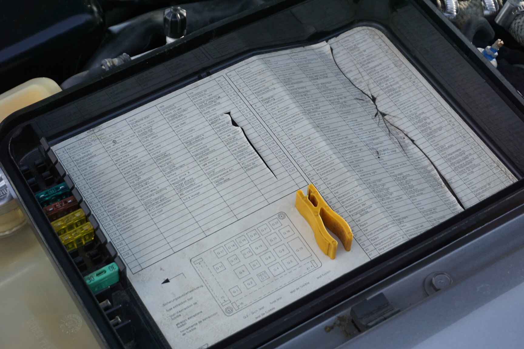 Image of 1985 Porsche 944 "NO RESERVE AUCTION" mechanics