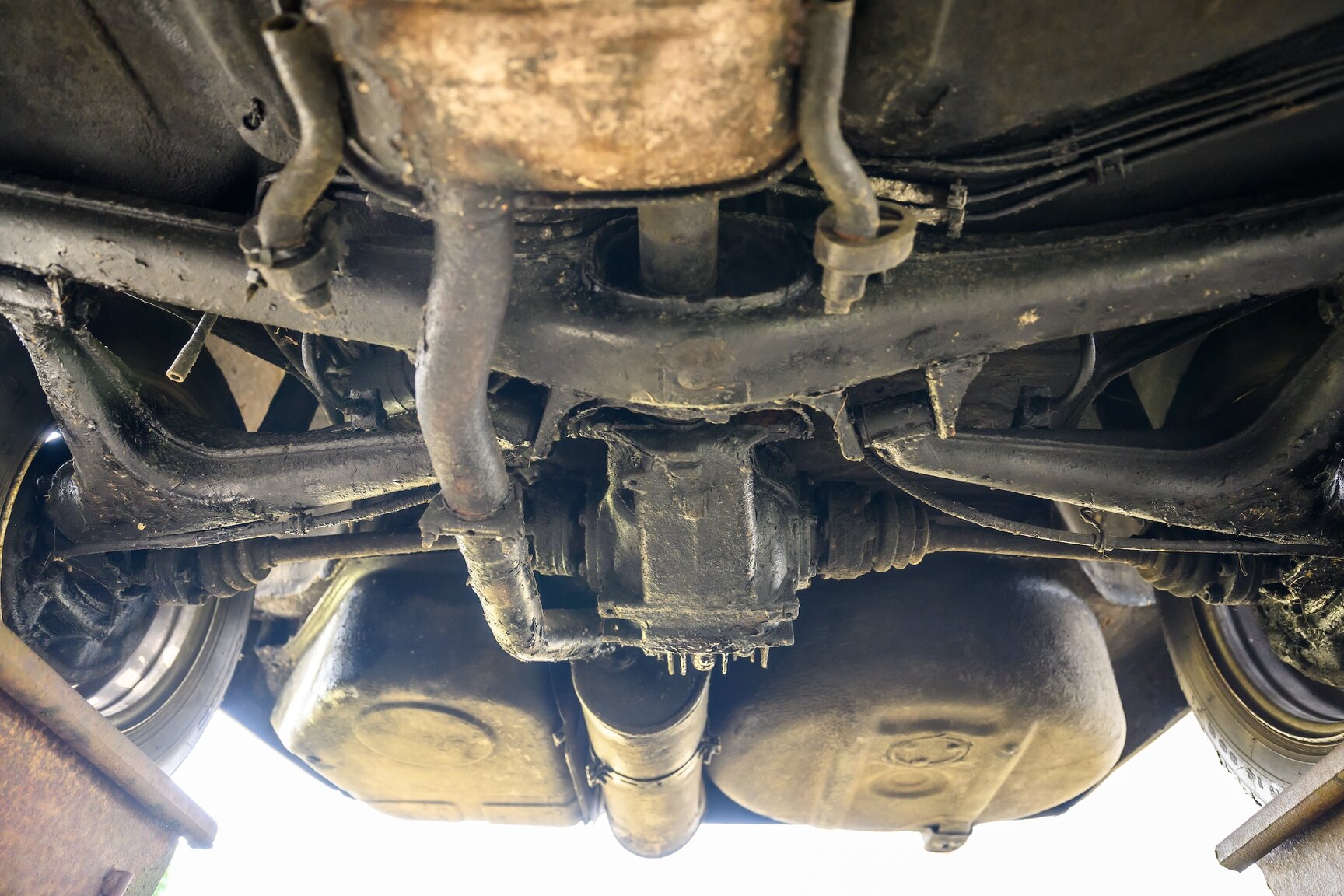 Image of 1986 BMW 520i mechanics