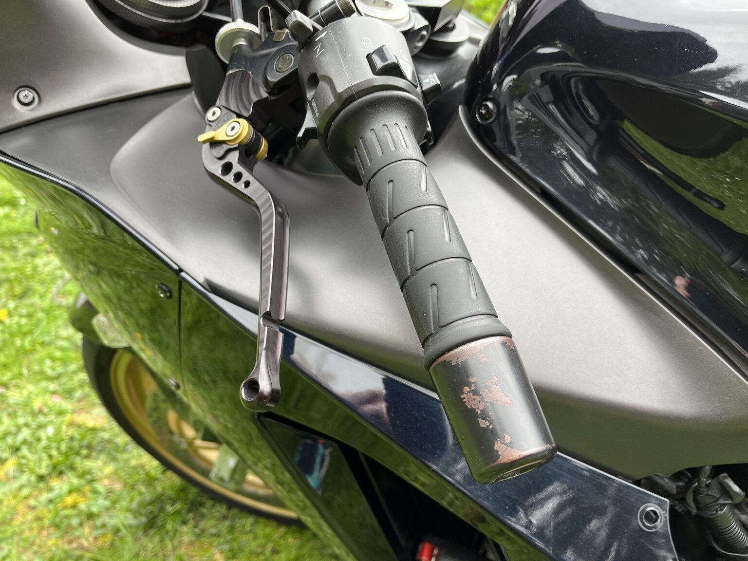 Exteriörbild på 2002 Kawasaki Ninja ZX-12R (34)