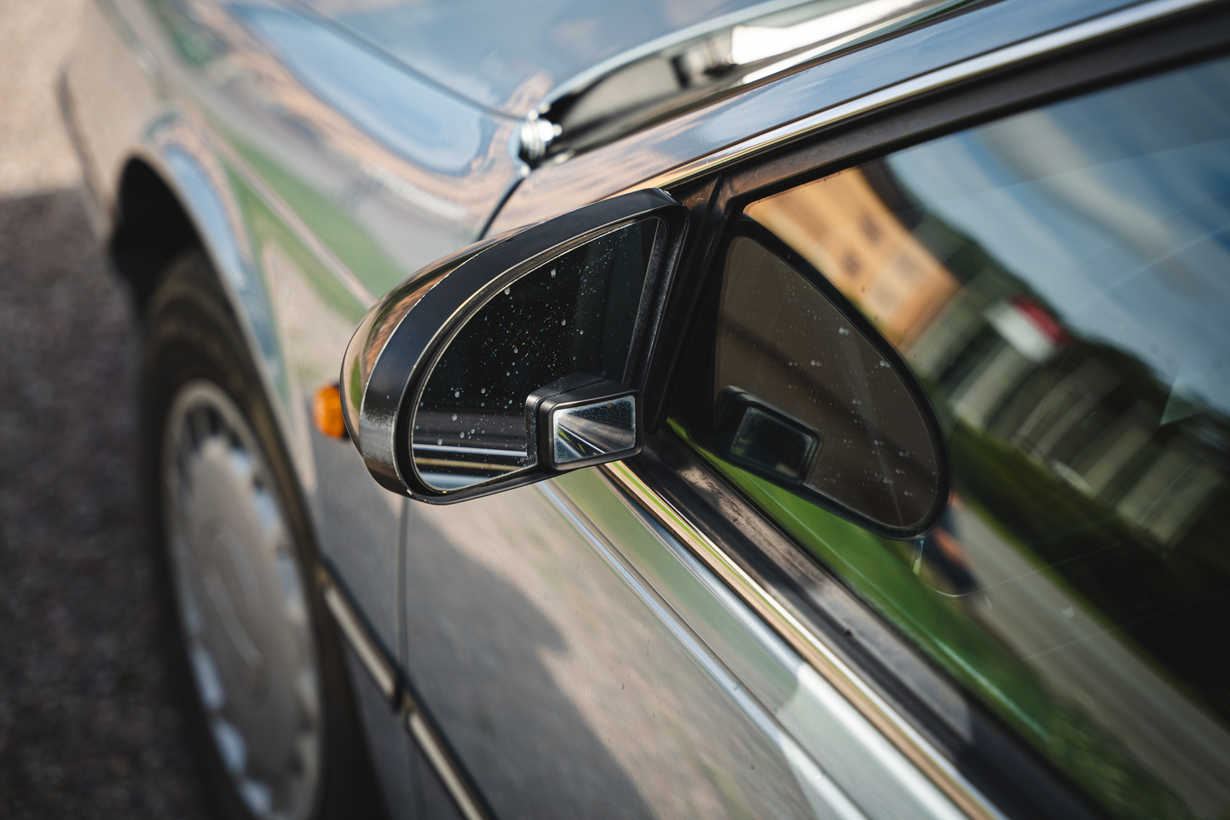 Exterior image of 1991 Ford Thunderbird (30)